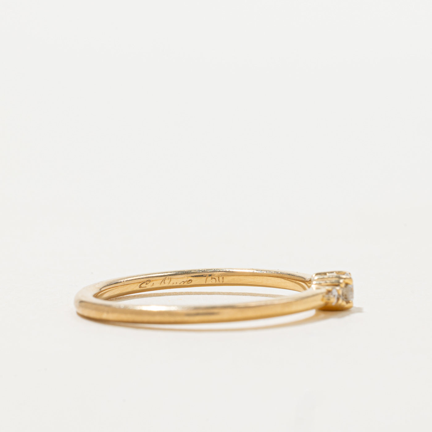 18k Diamond Accented Petite Ring | SZ 6.5