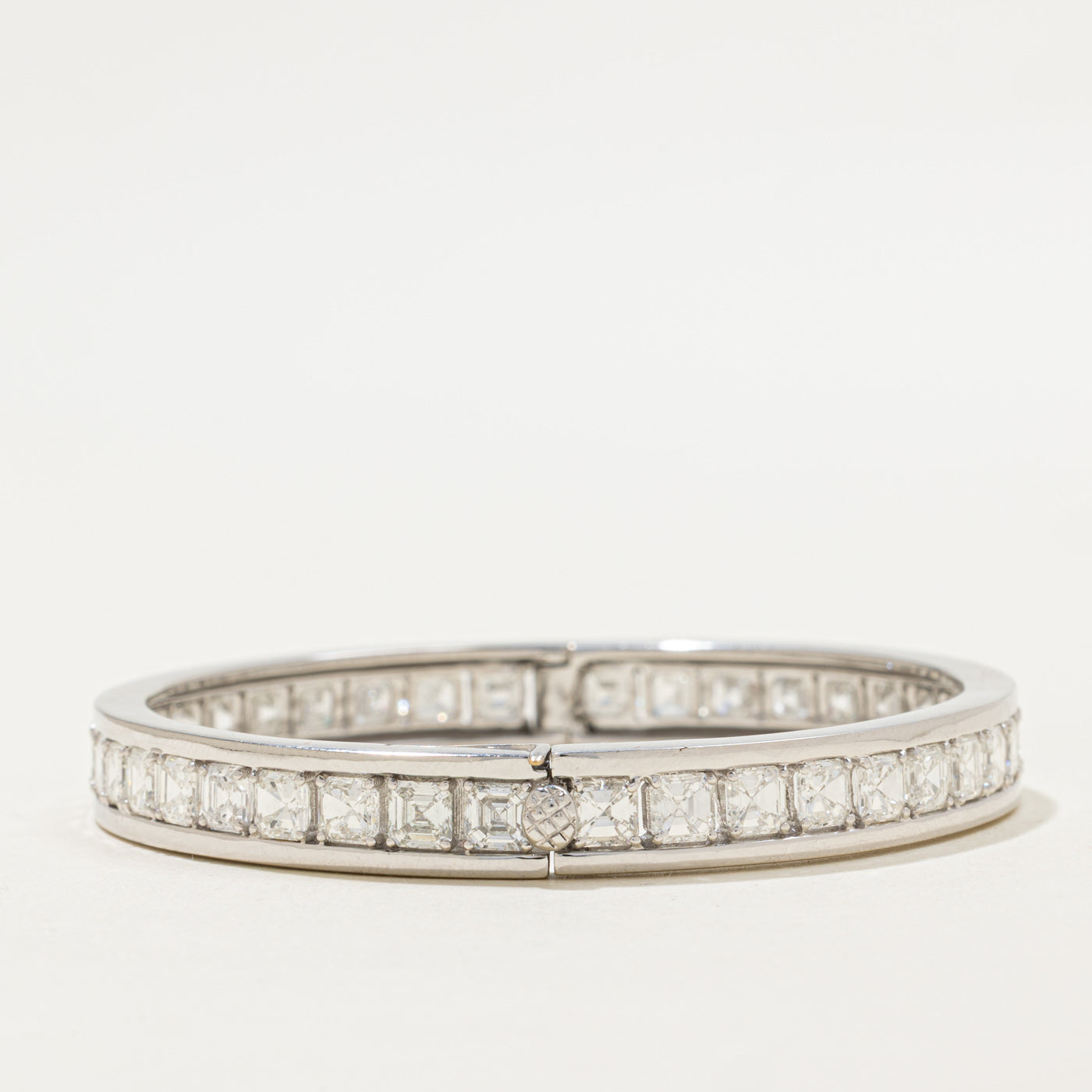 18k Asscher Cut Eternity Diamond Bangle Bracelet | 10ctw