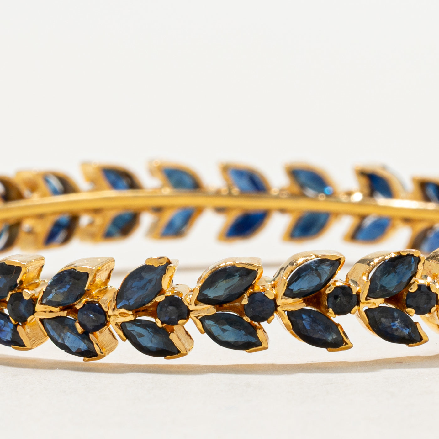 Bracelet en saphir non chauffé 22 carats | 11,46 ct