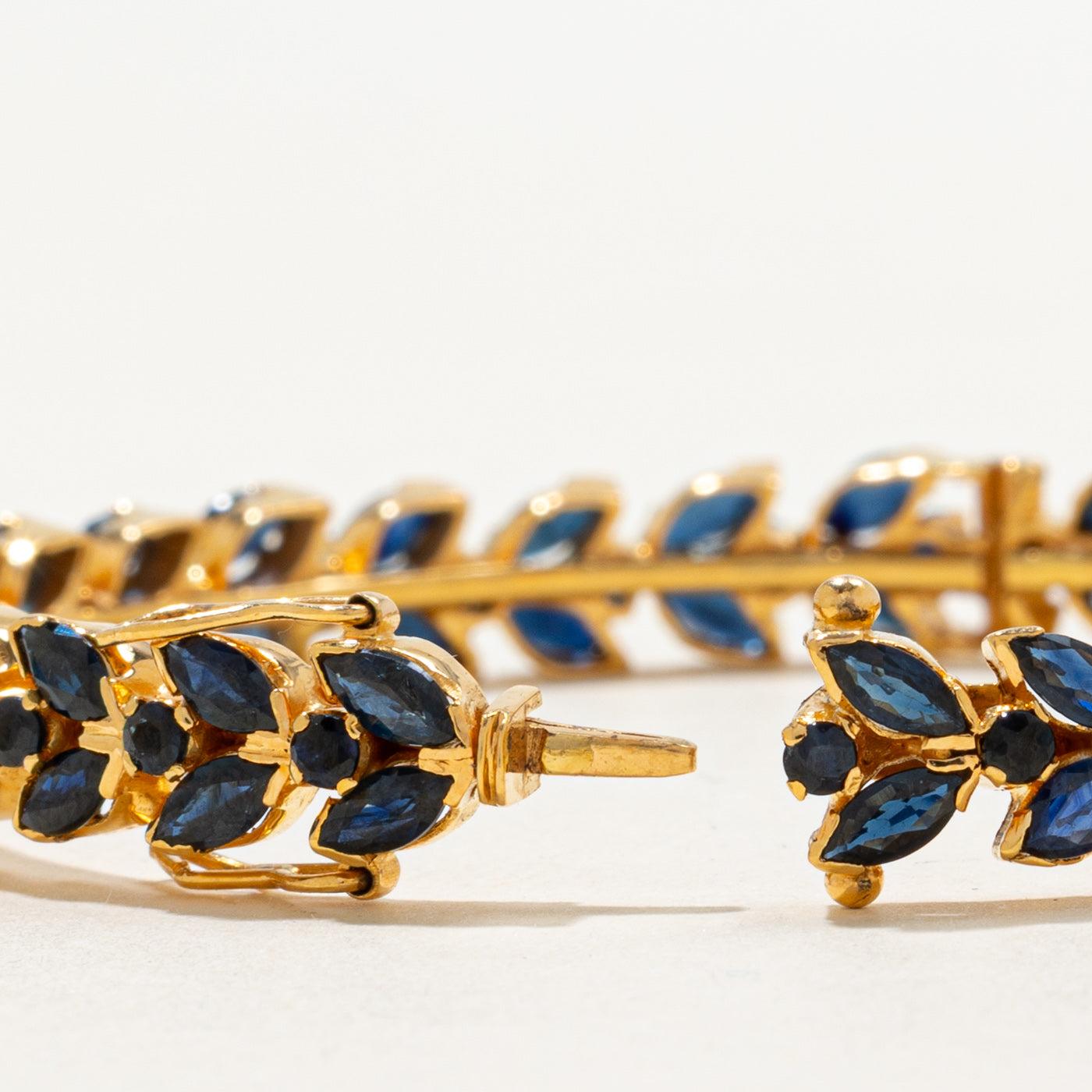 Bracelet en saphir non chauffé 22 carats | 11,46 ct