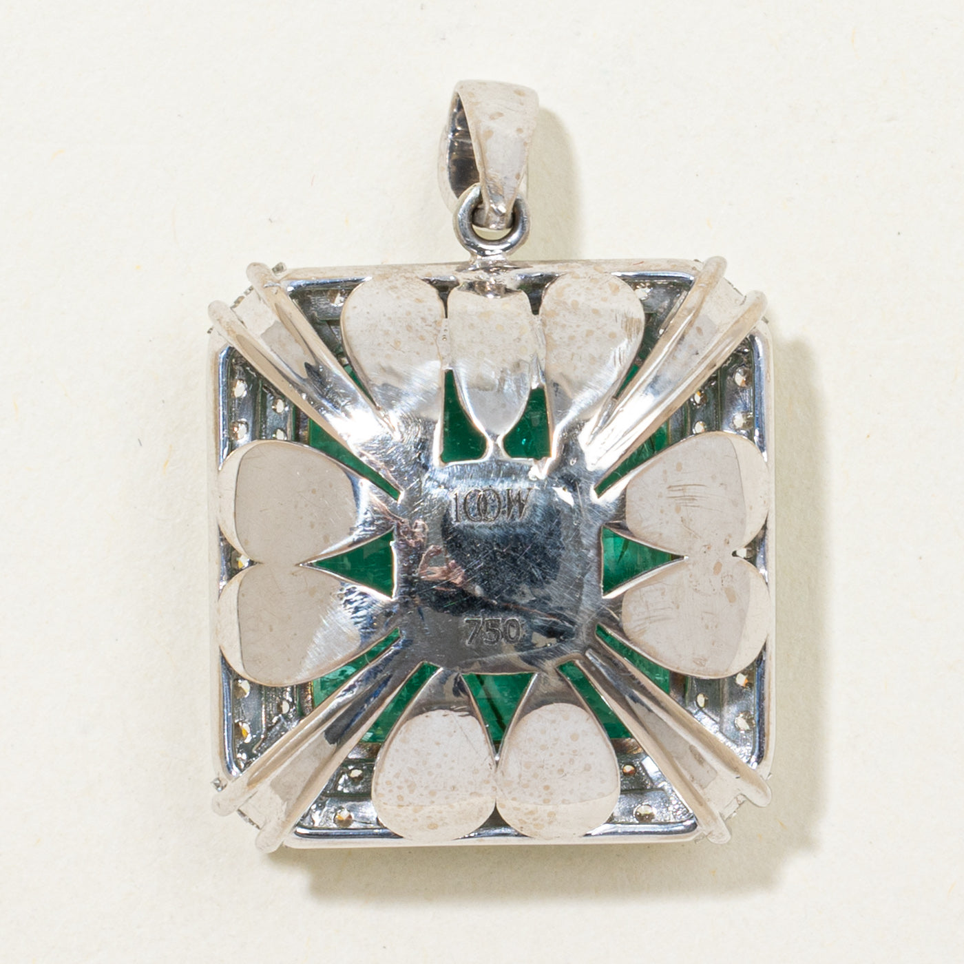 20.30ct GRS No Oil Emerald & Diamond Halo Pendant | GRS 20.30ct | 1.03ctw