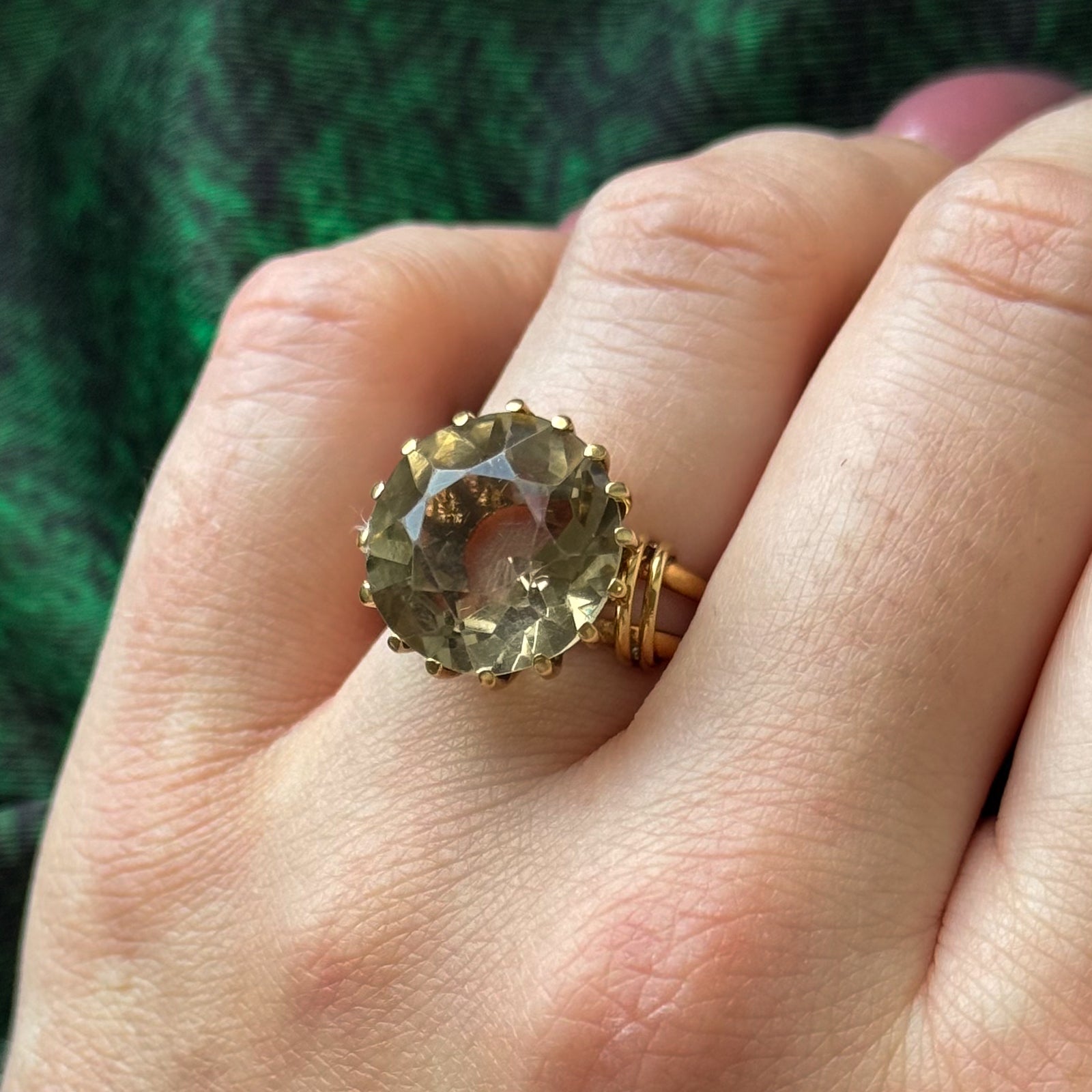 Quartz Cocktail Ring | 8.50ct | SZ 5.5 |
