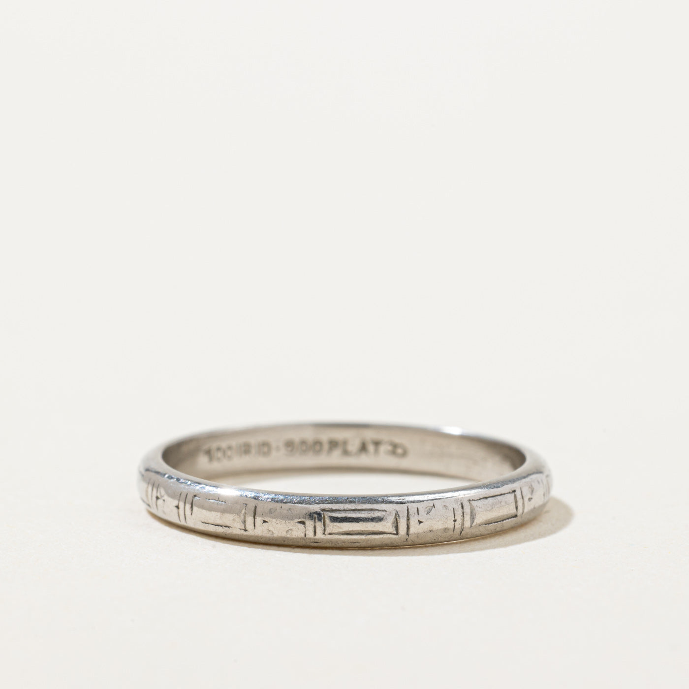 900 Platinum Band | 2.35mm | SZ 6.5