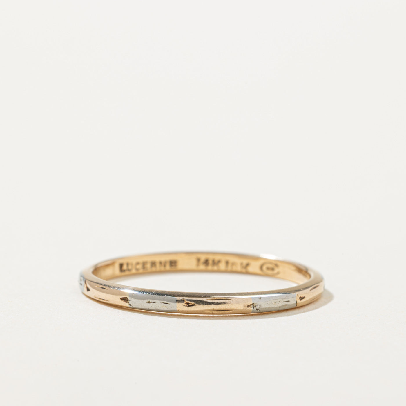 Vintage Canadian Two Tone Gold Engraved Band | SZ 7.75