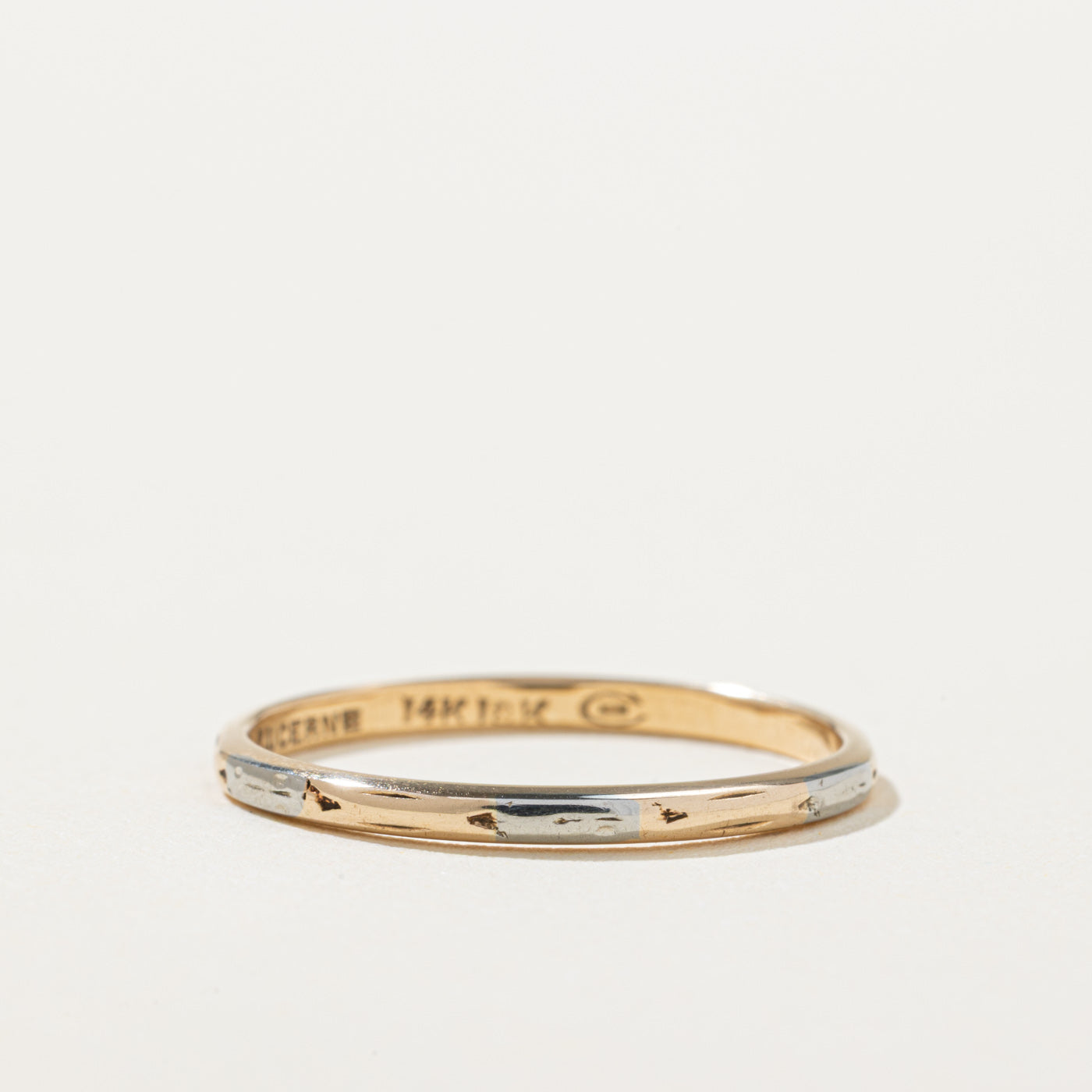 Vintage Canadian Two Tone Gold Engraved Band | SZ 7.75