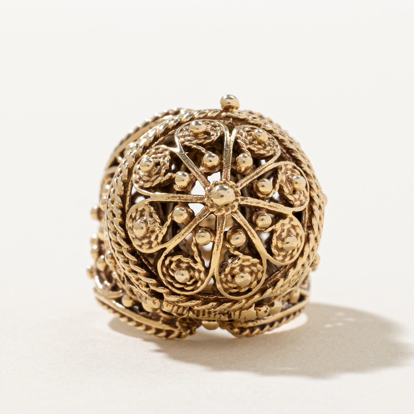 14k Yellow Gold Ornate Dome Cocktail Ring | SZ 5.5