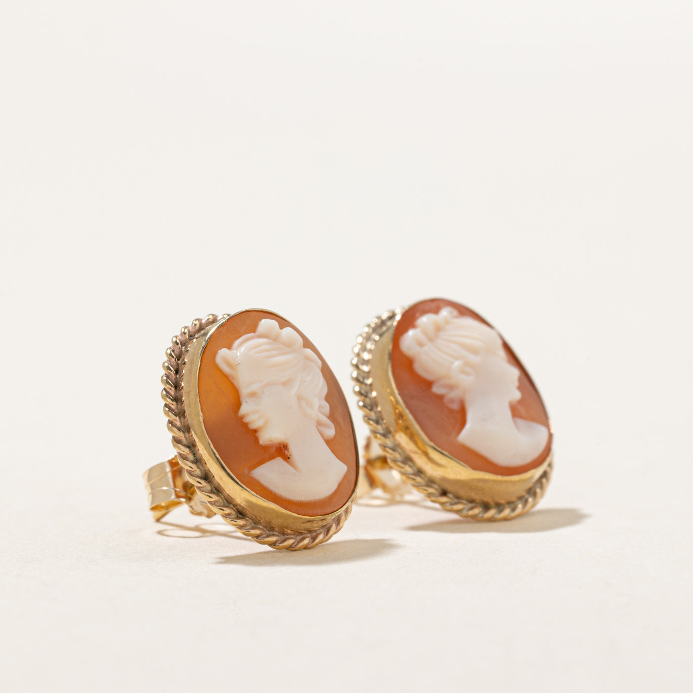 Vintage Shell Cameo Stud Earrings | 5.00ctw