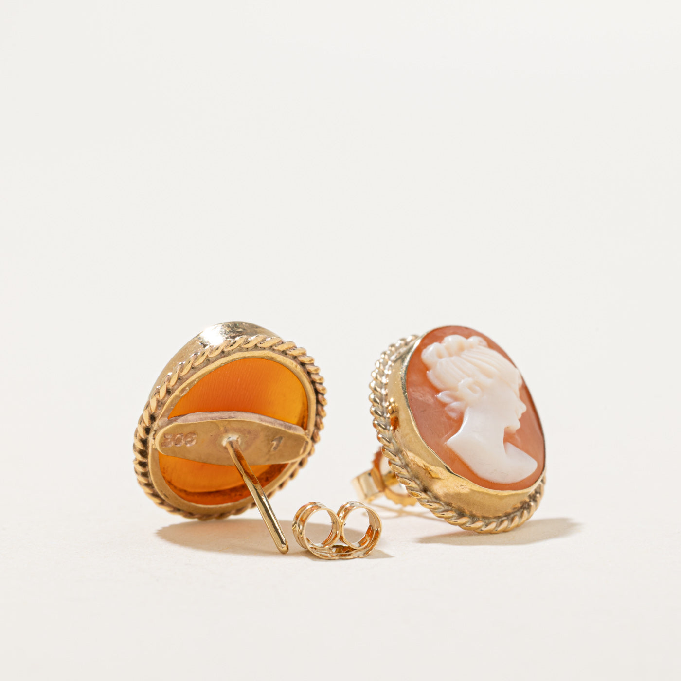 Vintage Shell Cameo Stud Earrings | 5.00ctw