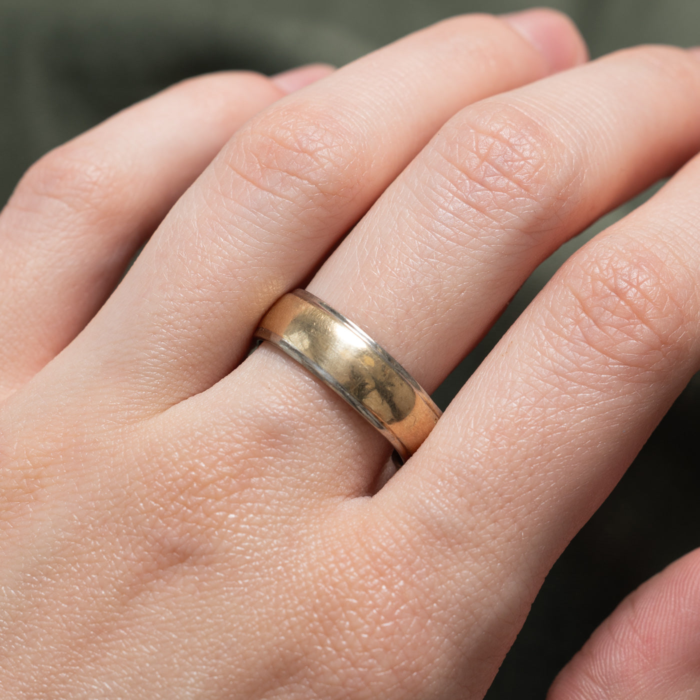 Vintage Canadian 10k Two Tone Gold Band | 6.70mm | SZ 9.75