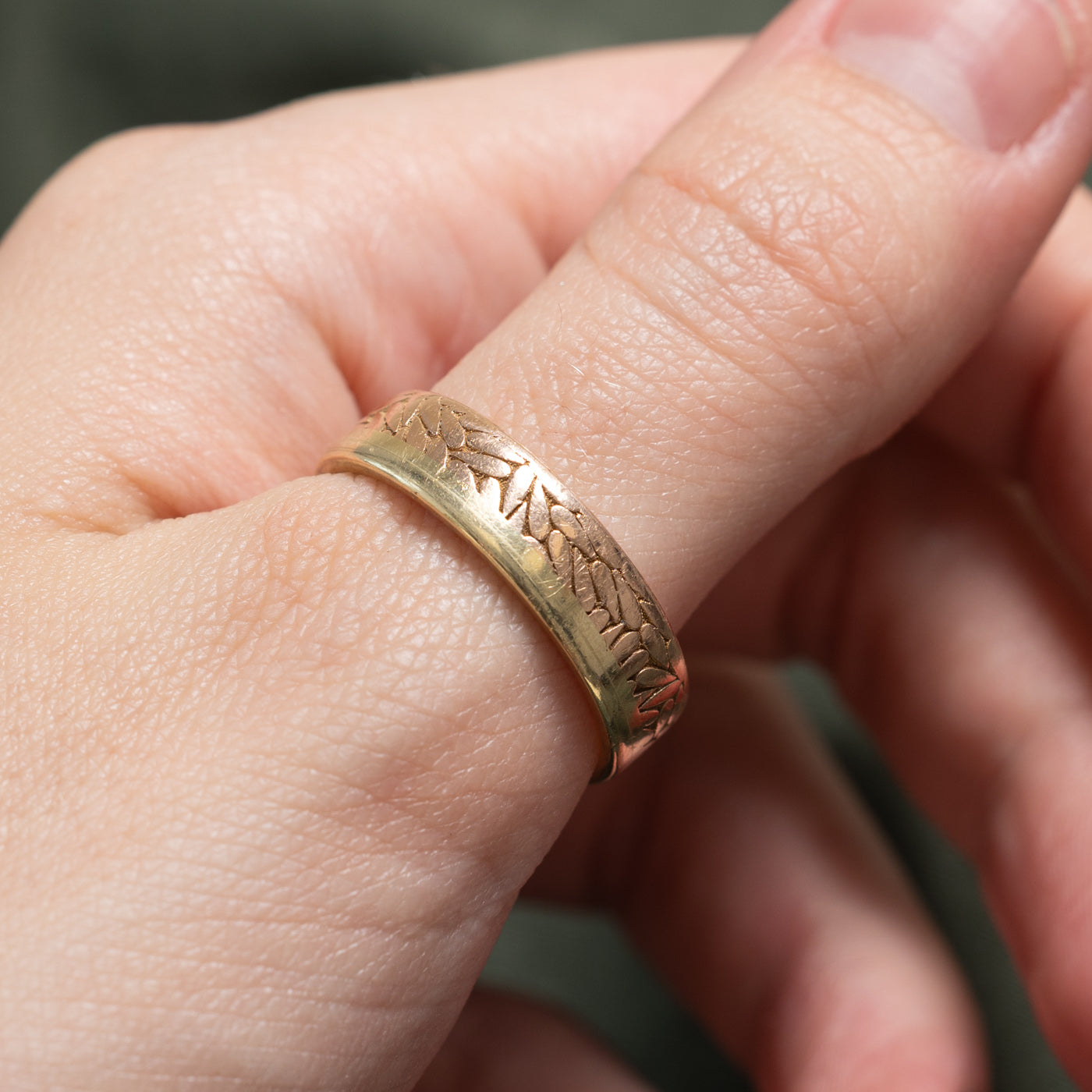 14k Two Tone Gold Engraved Band | 6.00mm | SZ 10.5