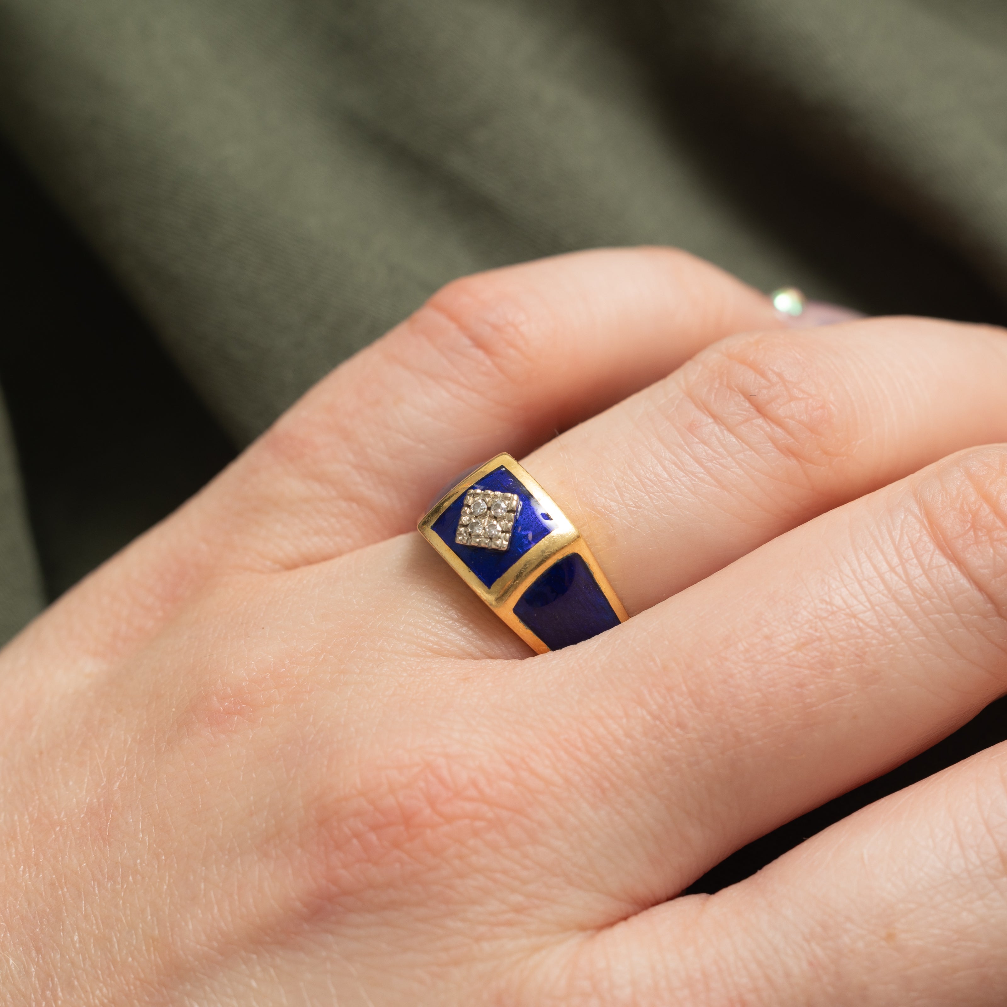 18k Diamond & Enamel Geometric Ring | 0.04ctw | SZ 7