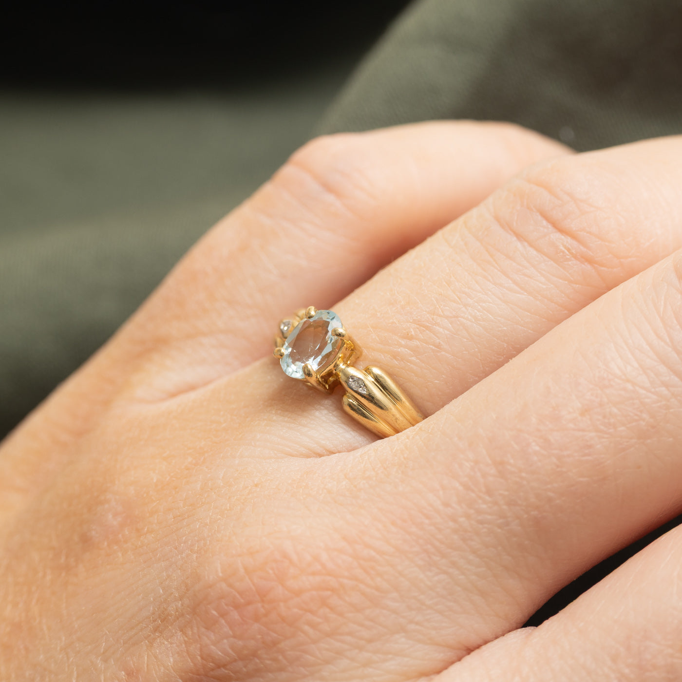 Oval Cut Blue Topaz & Diamond Grooved Ring | SZ 7.0