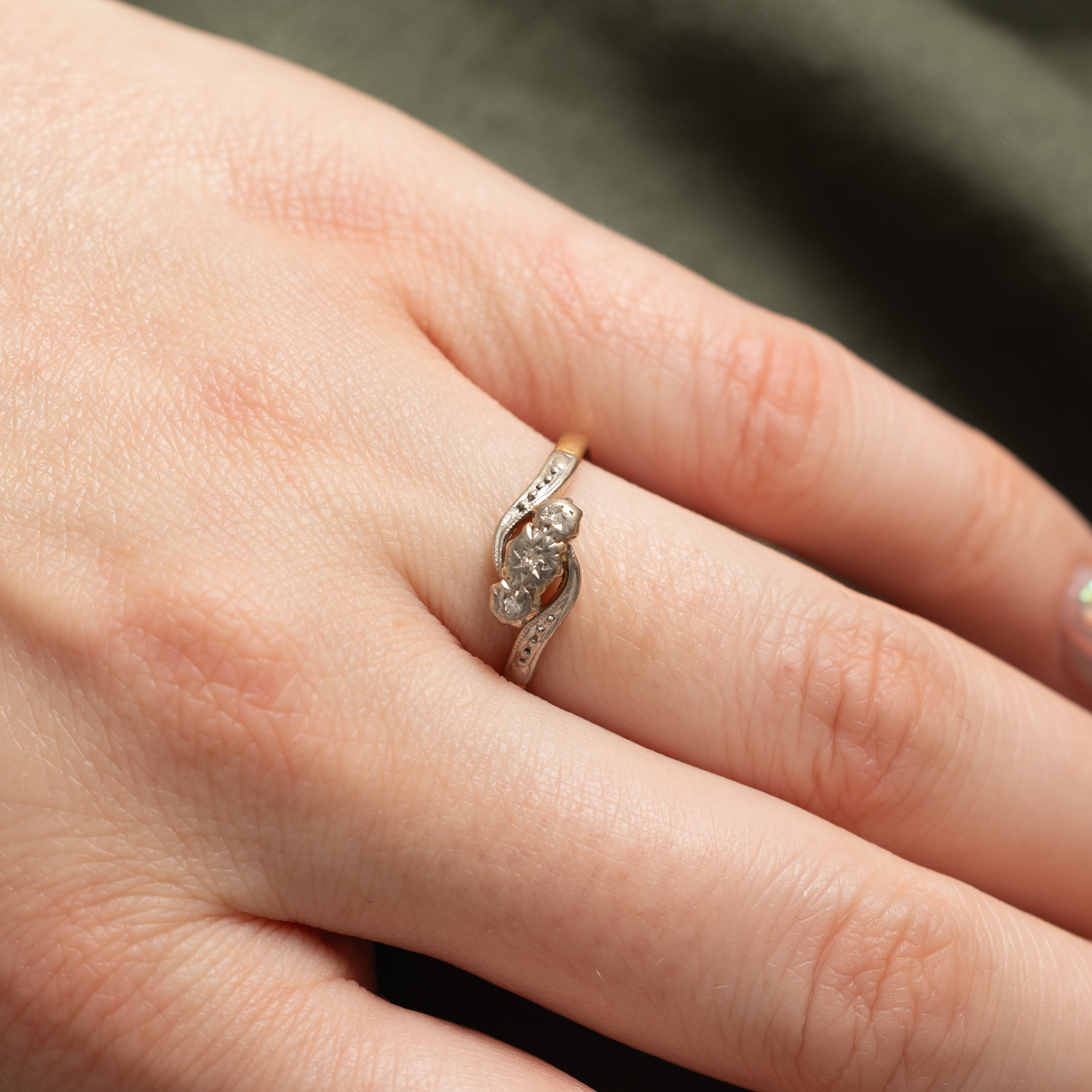 18k Illusion Set Three Stone Diamond Bypass Ring | 0.03ctw | SZ 7.5