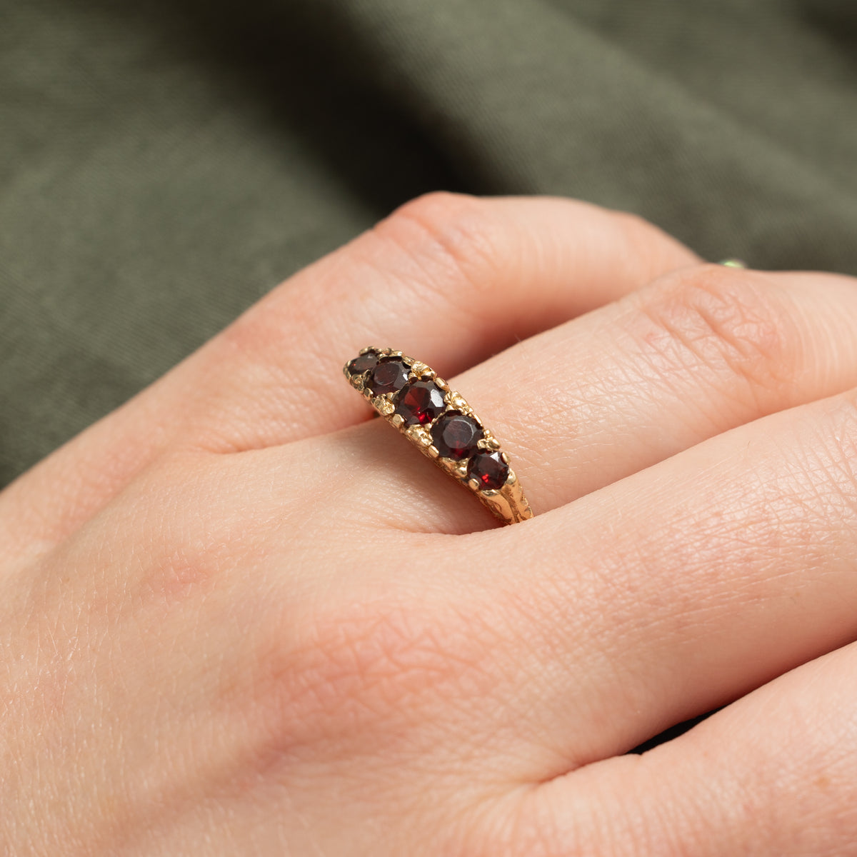9k Five Stone Garnet Ring | 1.00ctw | SZ 8.25