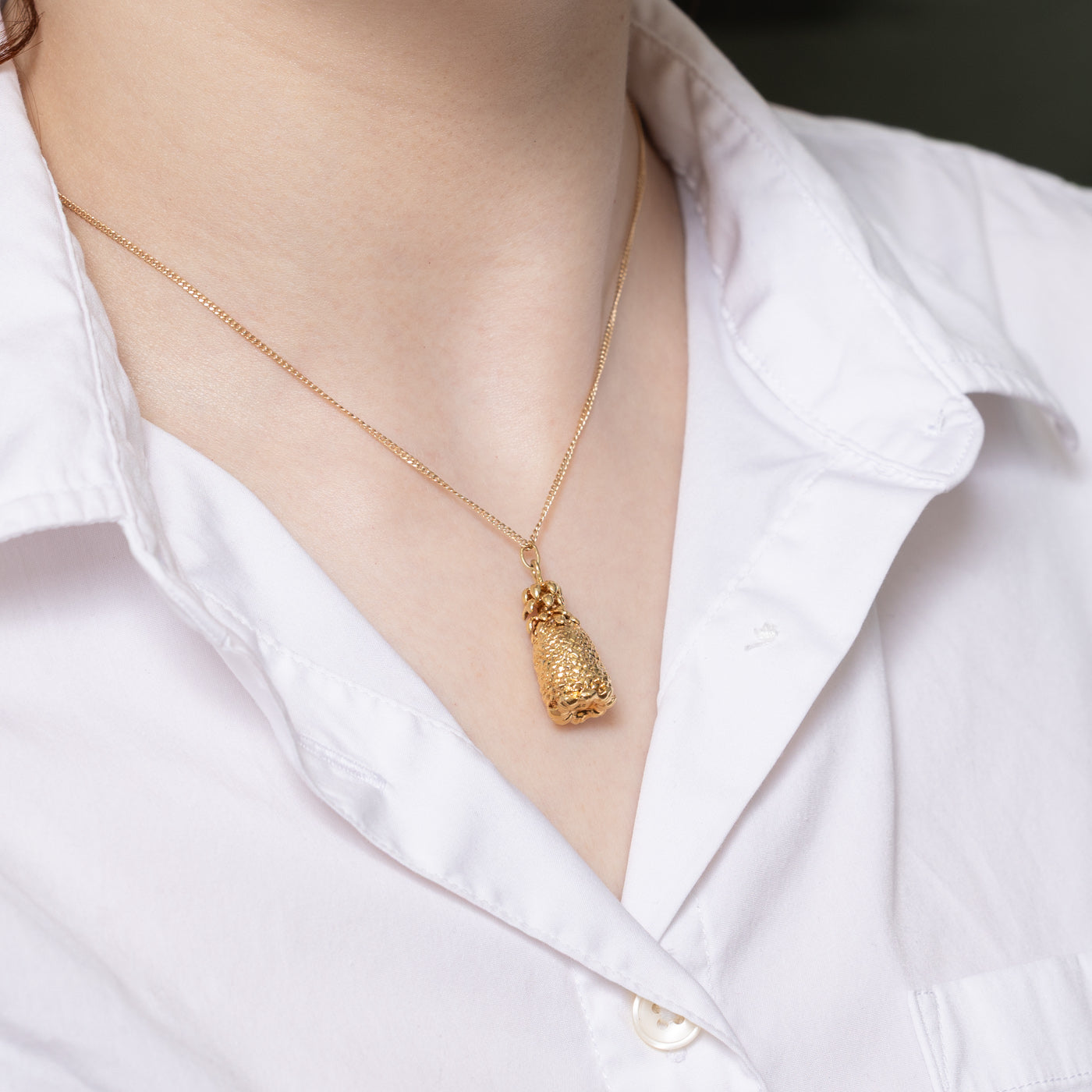 18K Yellow Gold Pineapple Charm