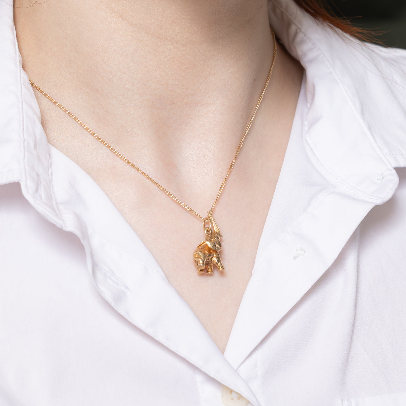 Breloque éléphant en or jaune 10 carats