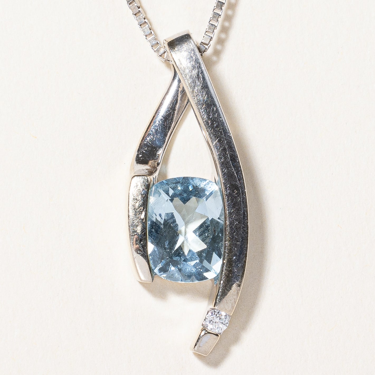 Aquamarine & Diamond Pendant Necklace | 1.50ct, 0.03ct | 20" |