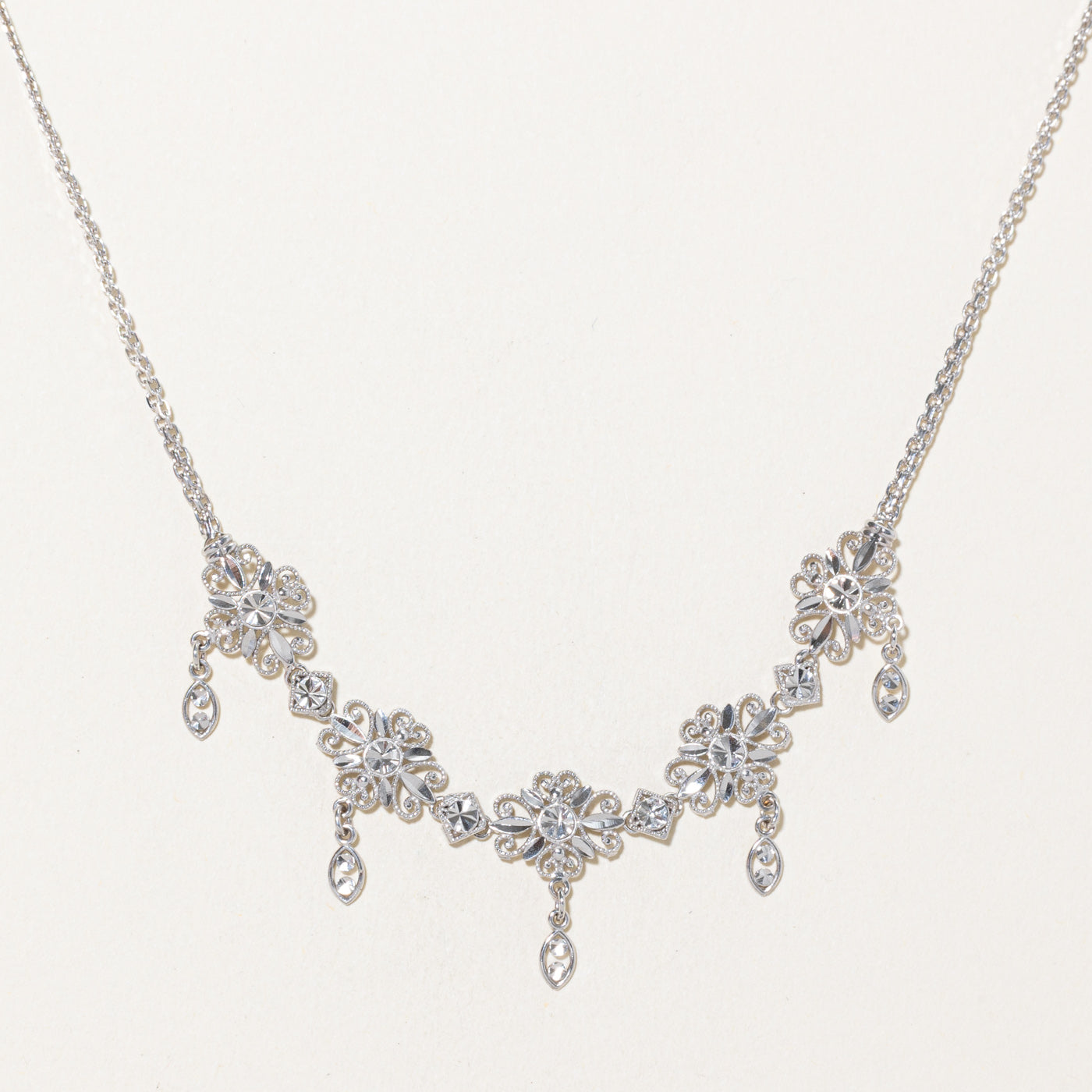 14k White Gold Scrollwork Ornate Pendant Necklace | 23"