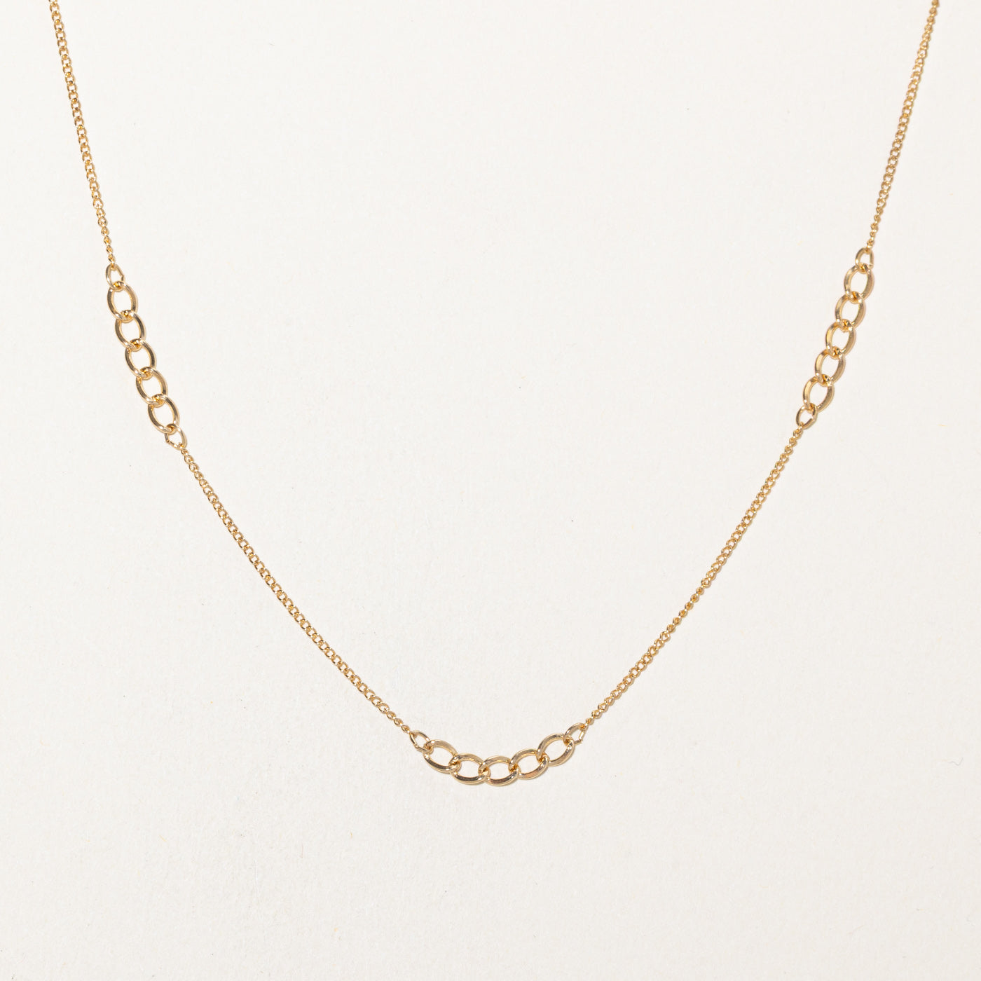 14k Yellow Gold Mixed Width Curb Link Chain | 15"