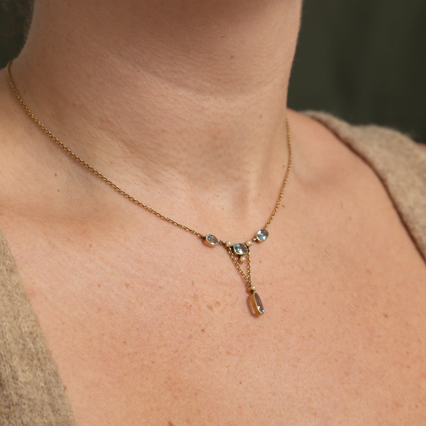 Cushion Cut Aquamarine & Seed Pearl Milgrained Lariat Necklace | 2.45ctw | 14"