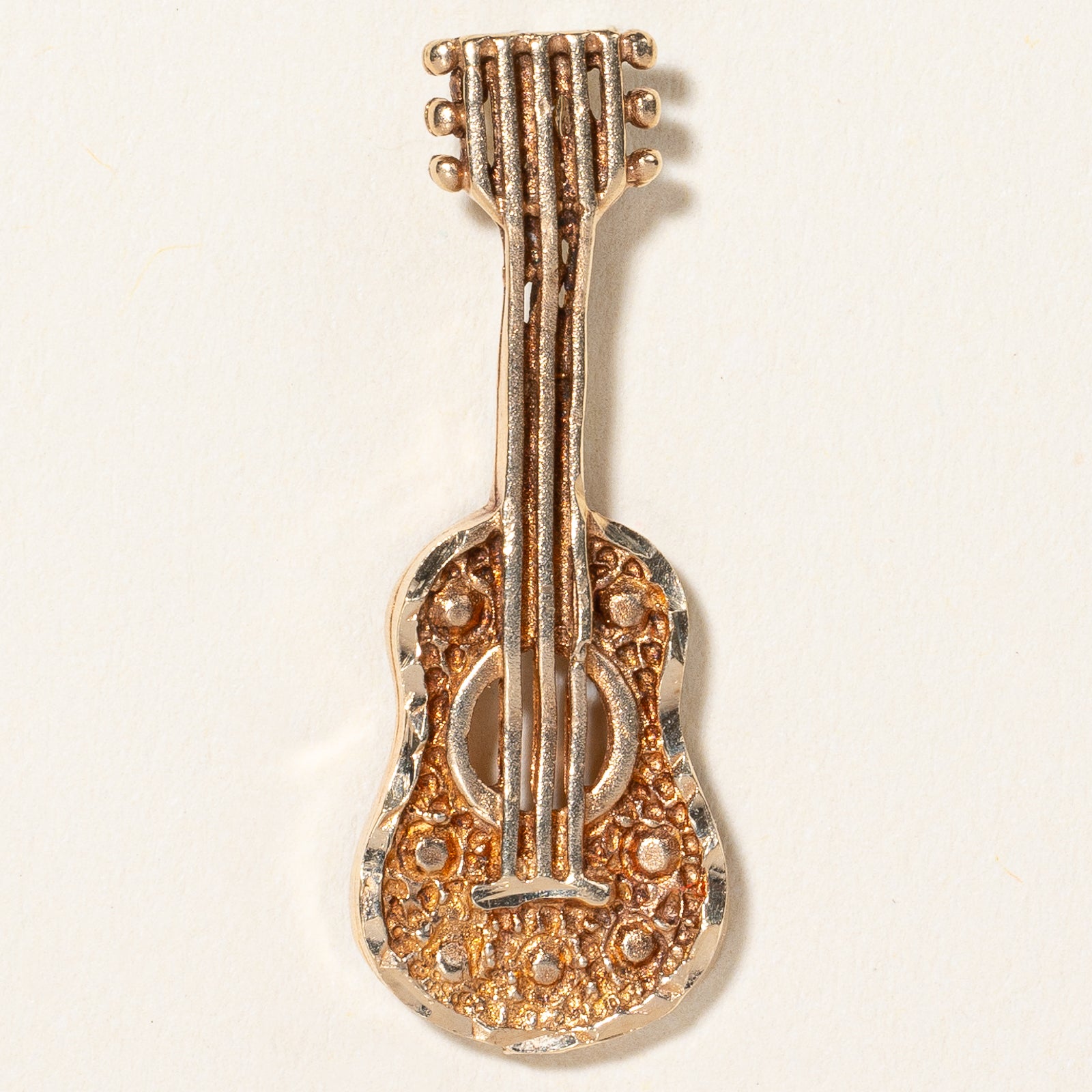 10k Yellow Gold Guitar Pendant