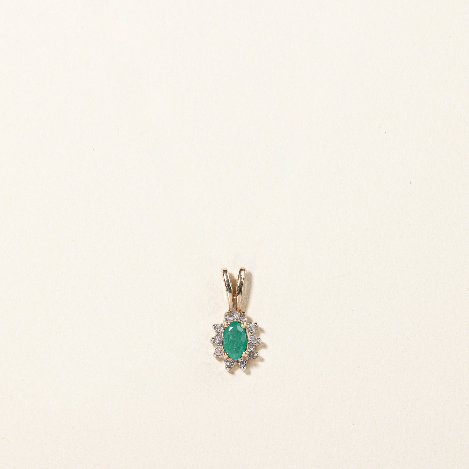 Emerald & Diamond Pendant | 0.21ct, 0.05ctw |