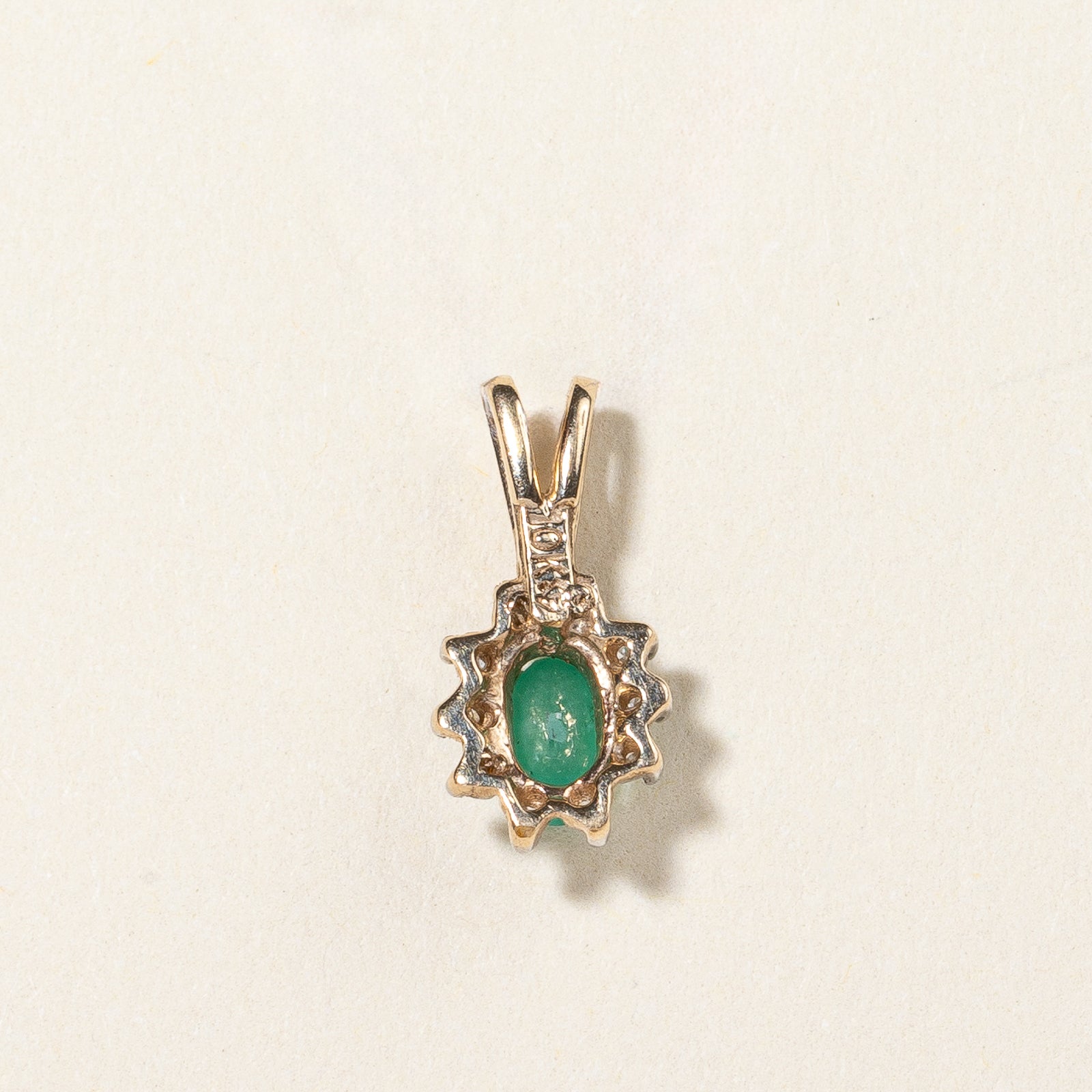 Emerald & Diamond Pendant | 0.21ct, 0.05ctw |
