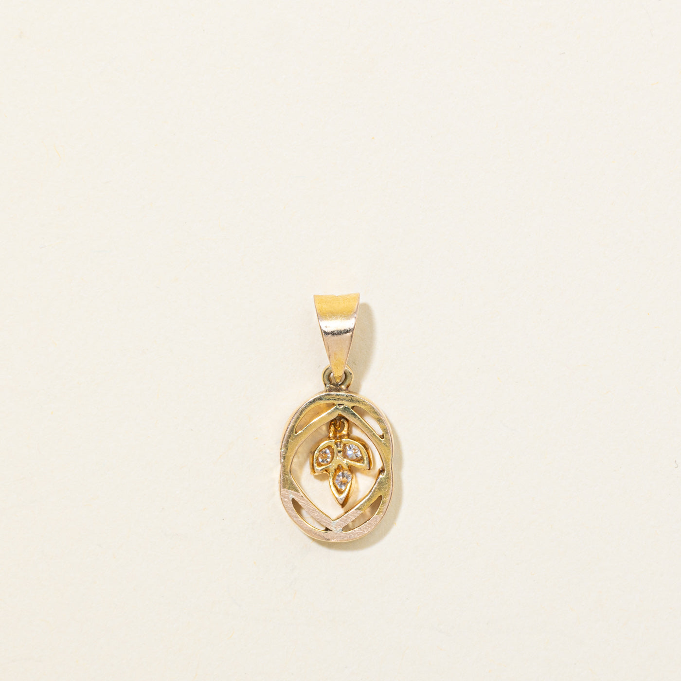 14K Diamond Cluster Oval Pendant
