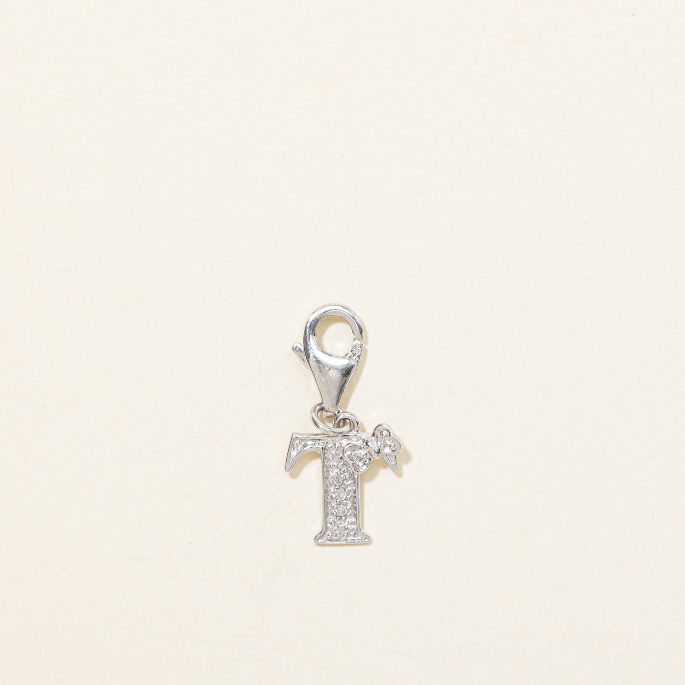 Breloque initiale « T » en diamant 14 carats