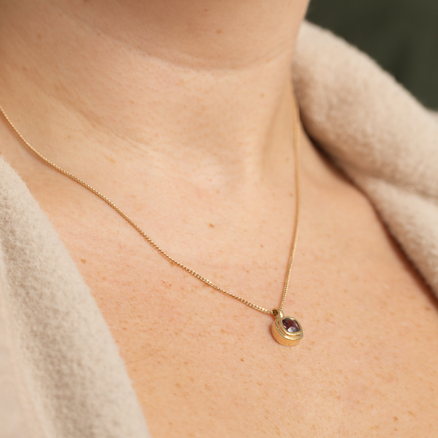 '100 Ways' Cushion Cut Spinel Pendant | 0.86ct