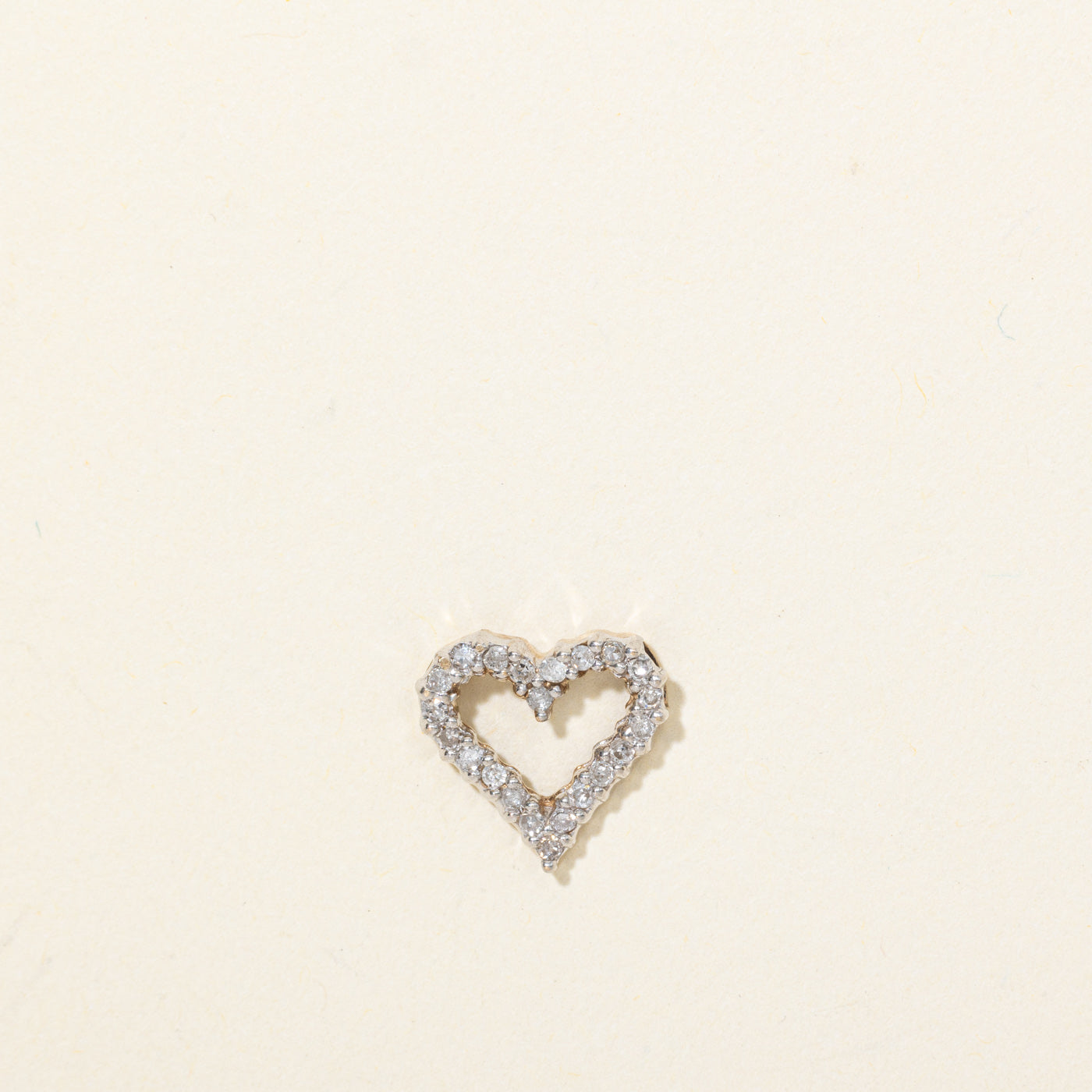 Pendentif cœur ouvert en diamants sertis pavé 10 ct