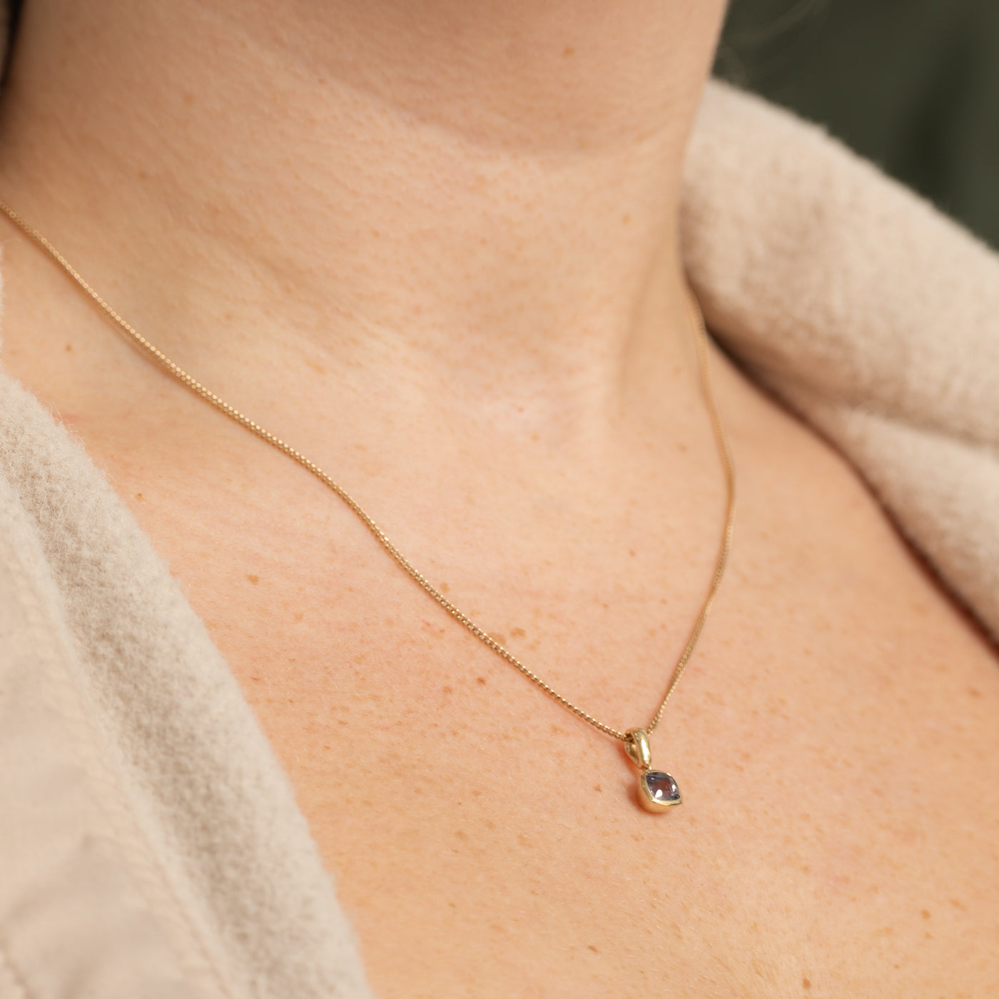 '100 Ways' Cushion Cut Spinel Pendant | 0.80ct