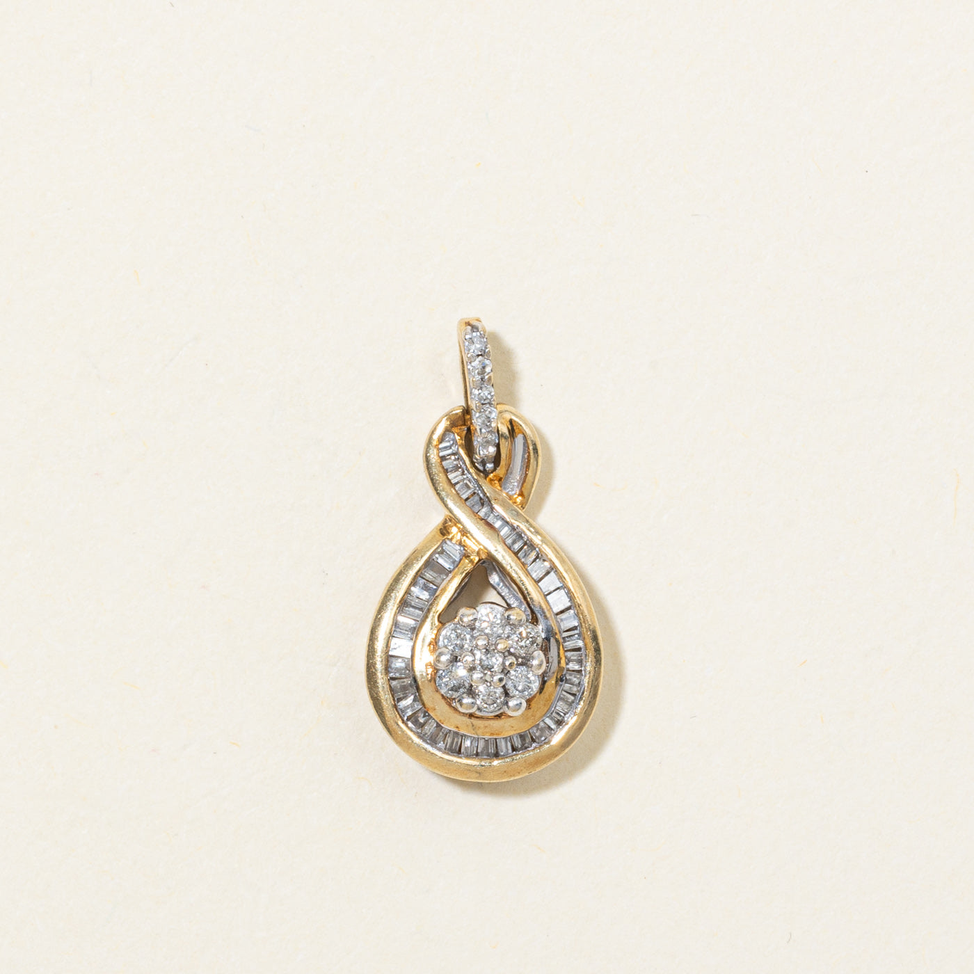 10K Diamond Cluster Cross Over Pendant