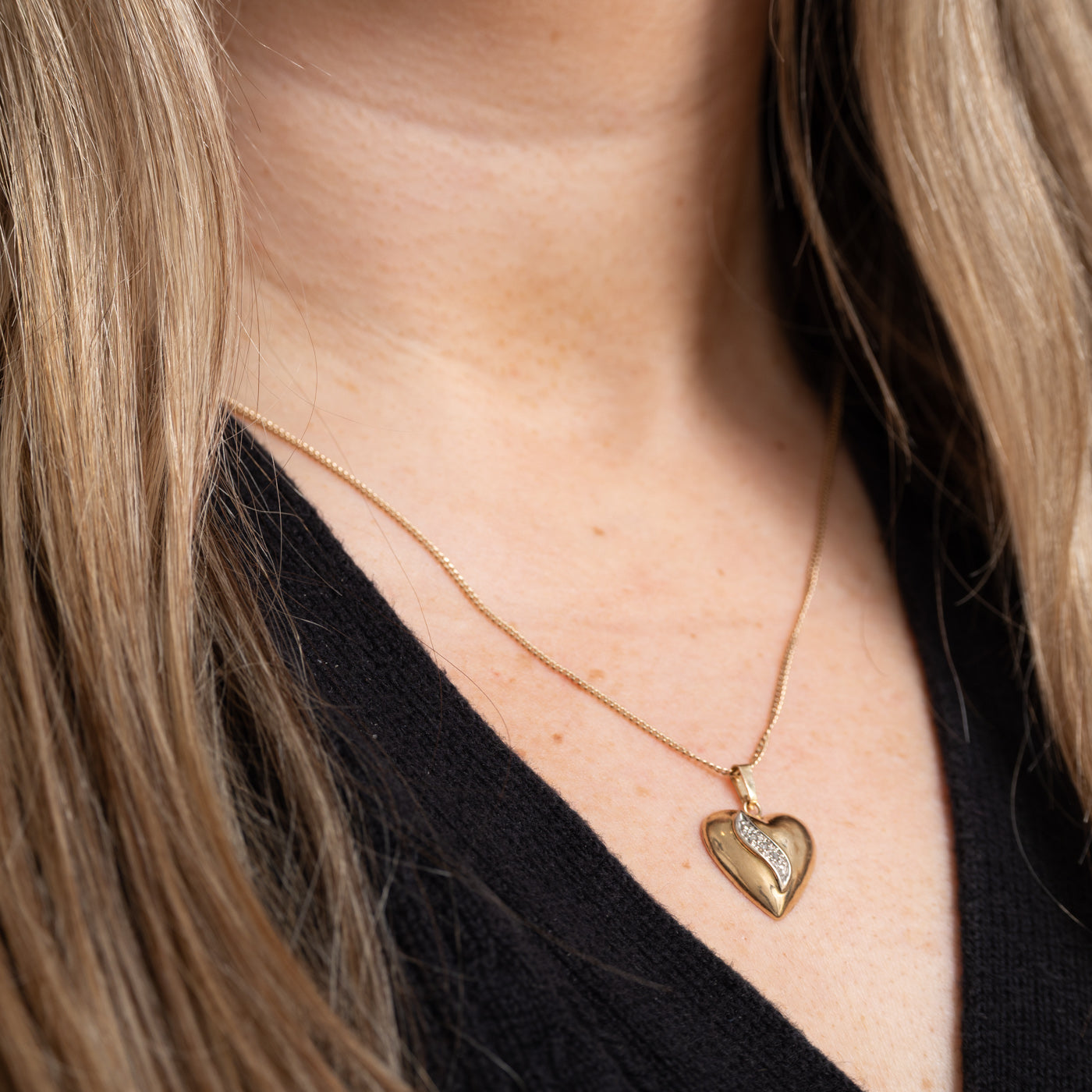 10K Diamond Puffed Heart Pendant