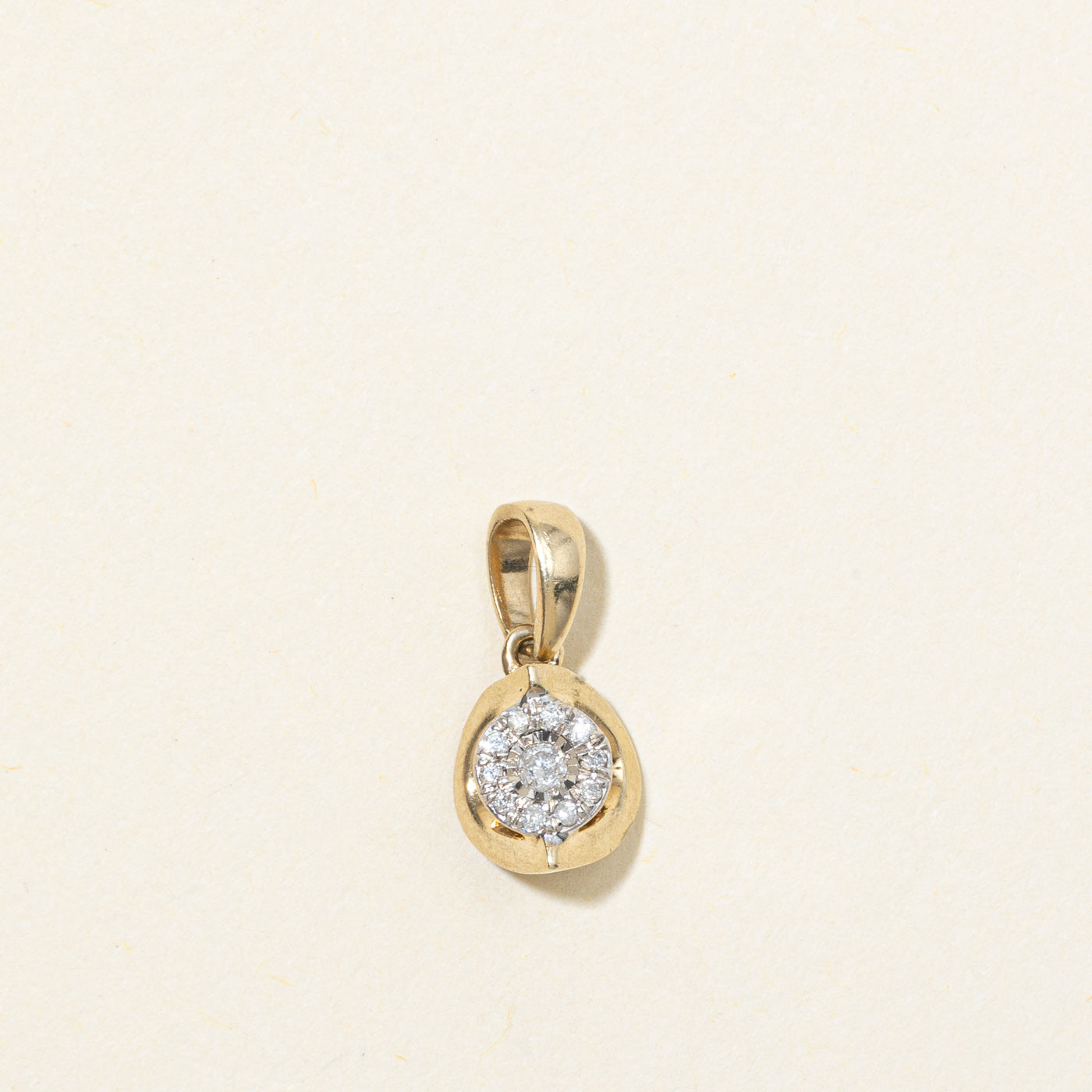 10K Illusion Set Diamond Pendant