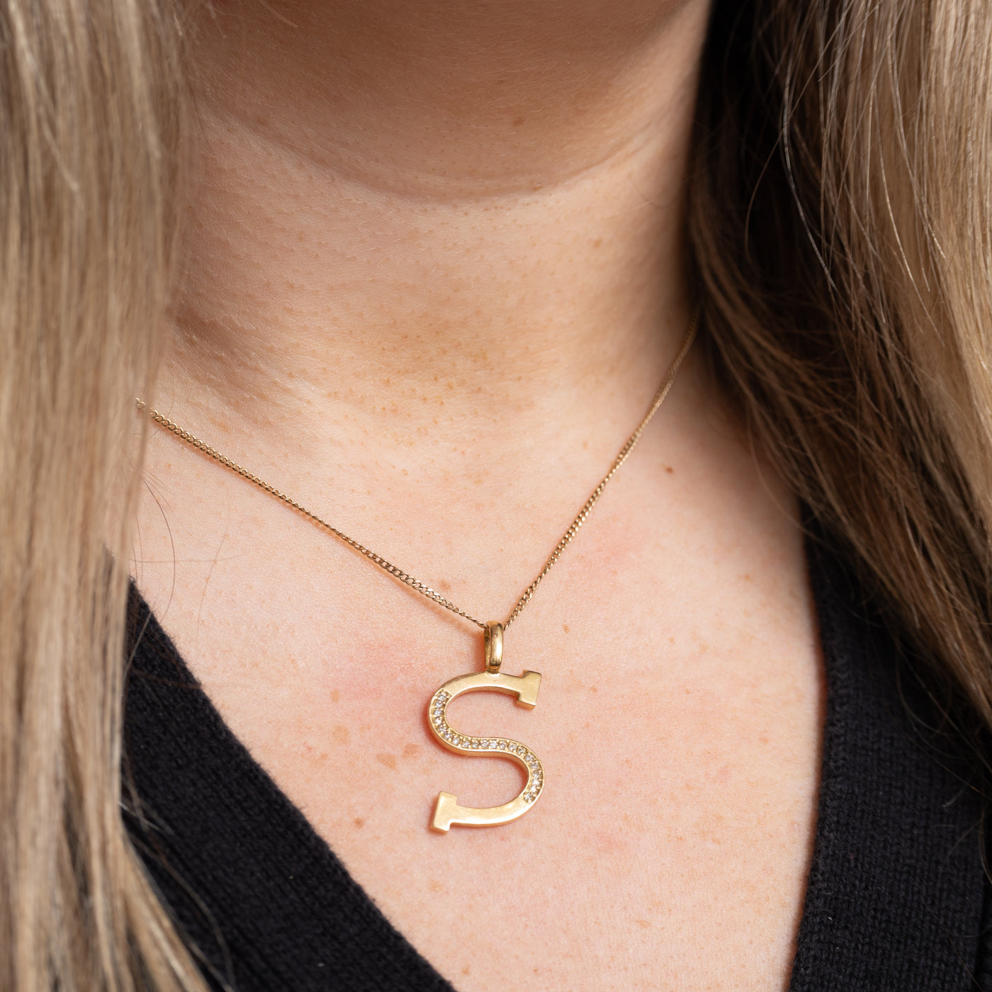18K Diamond "S" Initial Pendant