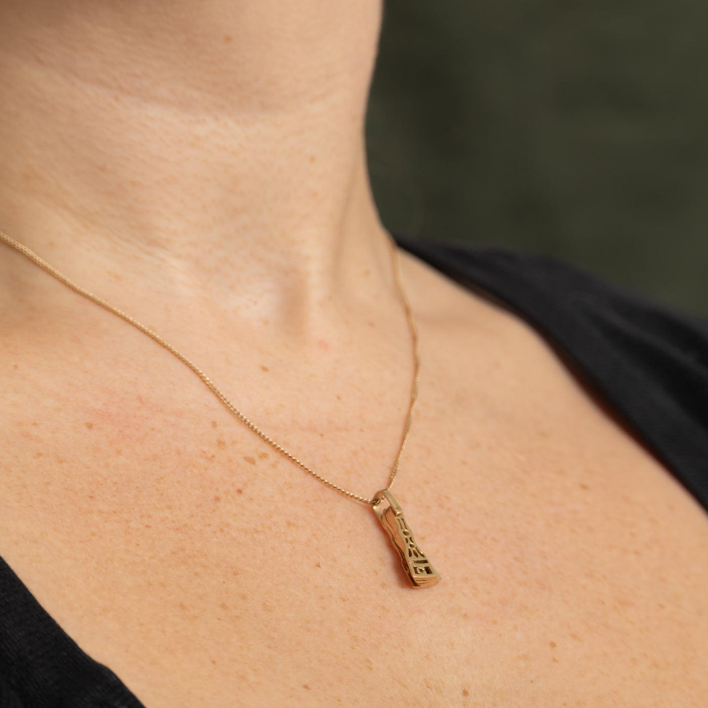 14k Yellow Gold "Coronado" Fan Charm