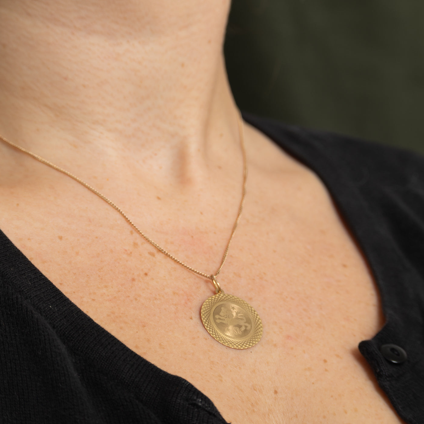 10k Yellow Gold Leo Zodiac Charm