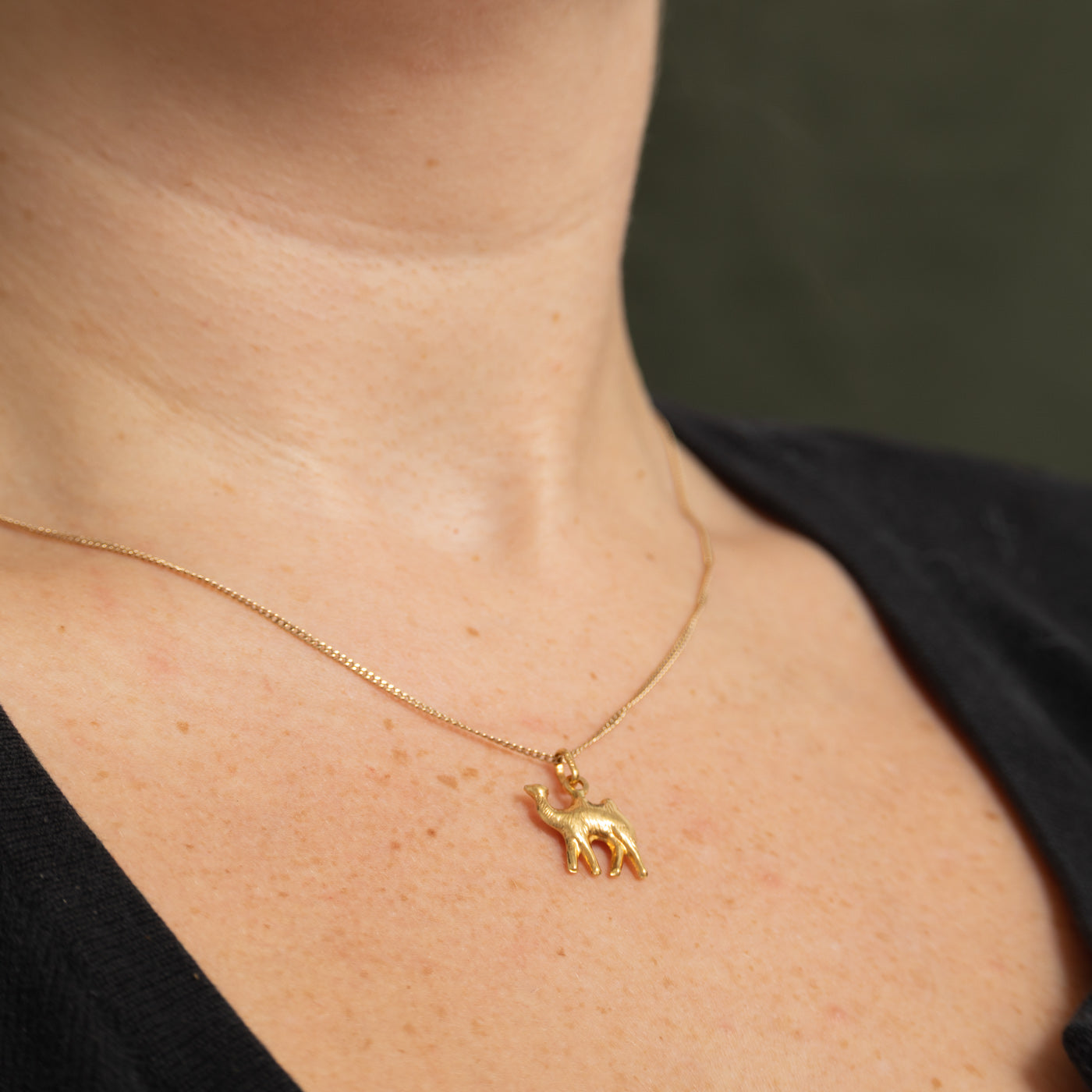 18k Yellow Gold Camel Charm