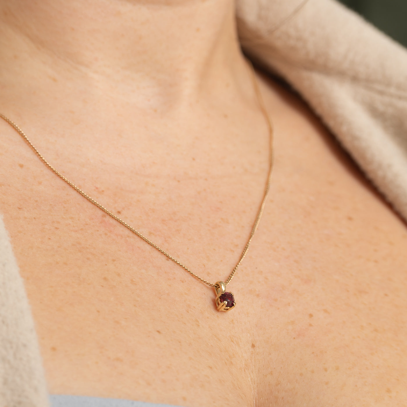 '100 Ways' Cushion Cut Spinel Pendant | 0.80ct