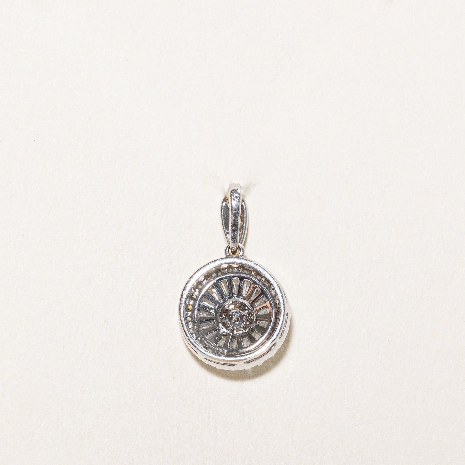 Diamond Cluster Round Pendant | 0.70ctw