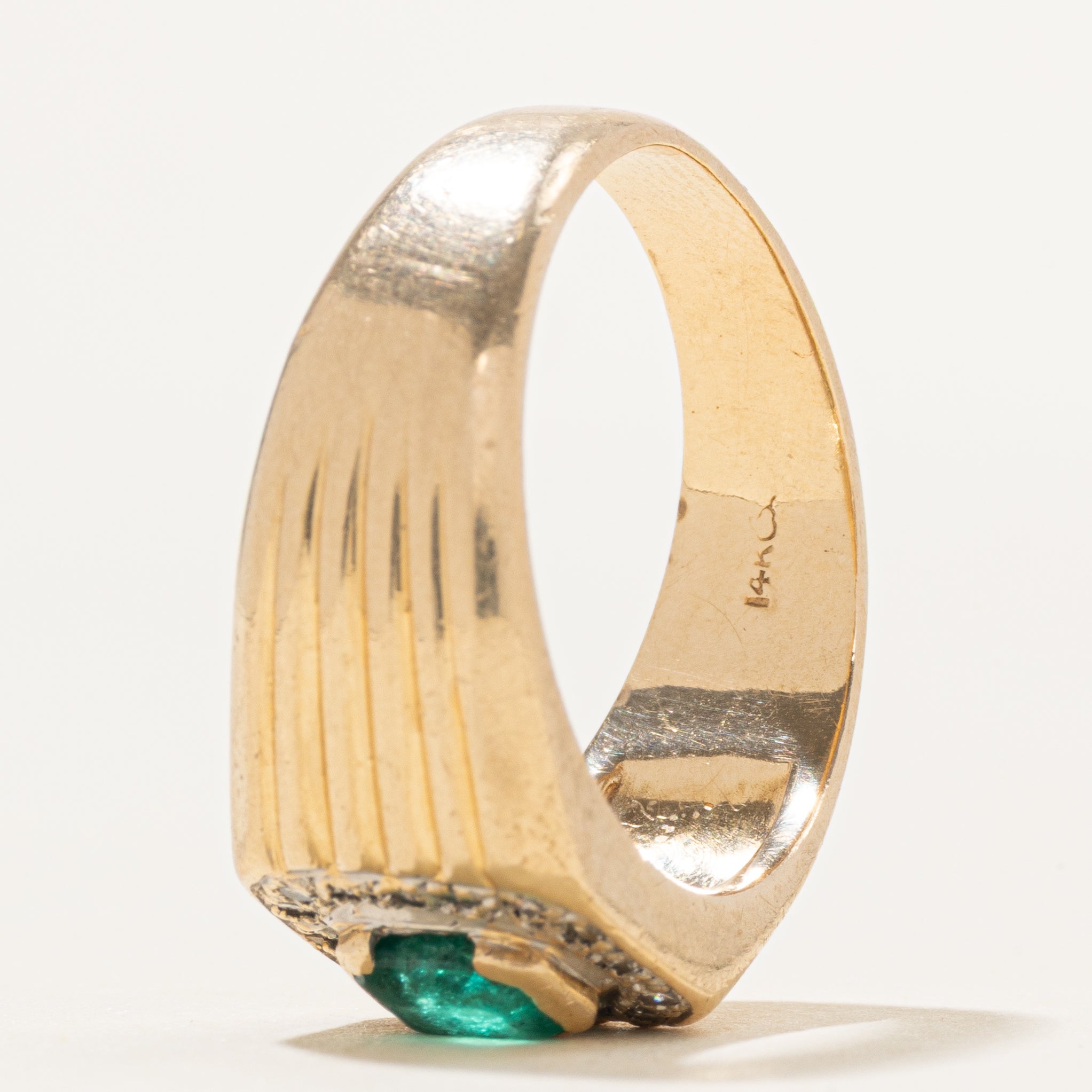Emerald & Diamond Halo Grooved Ring | 0.52ct, 0.16ctw | SZ 10.5