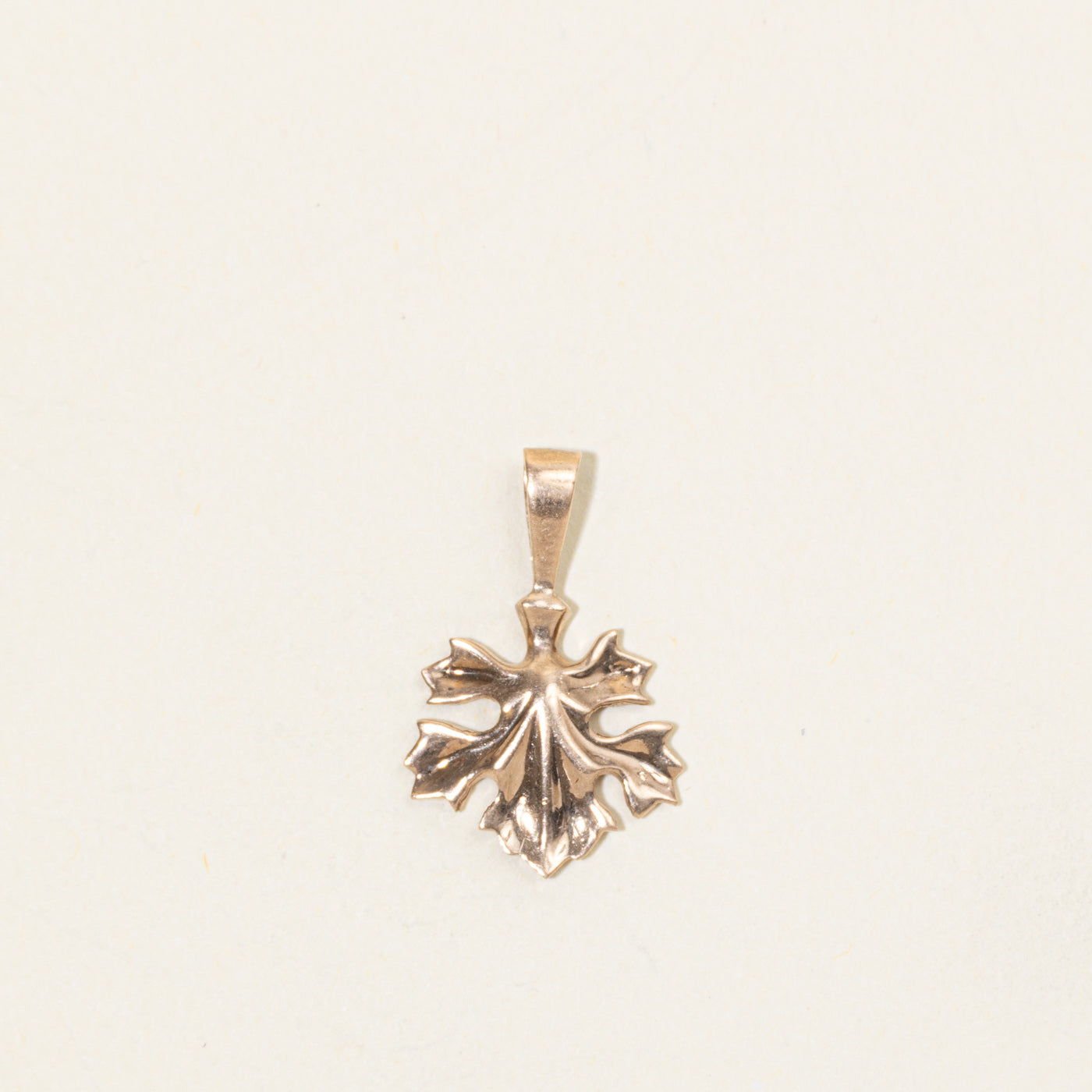 14k Yellow Gold Maple Leaf Pendant