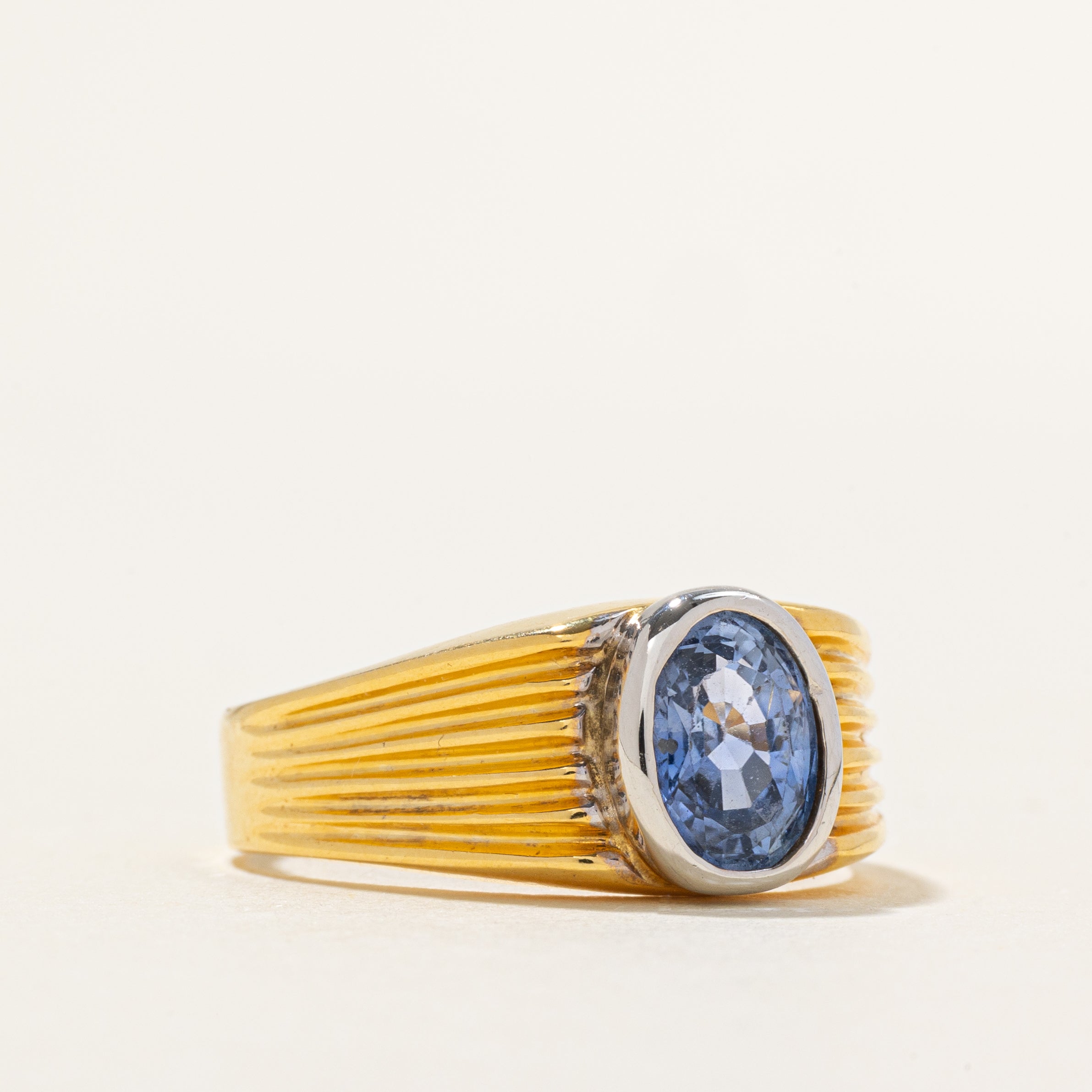 18k Bezel Set Ceylon Sapphire Grooved Ring | 1.92ct | SZ 9.5