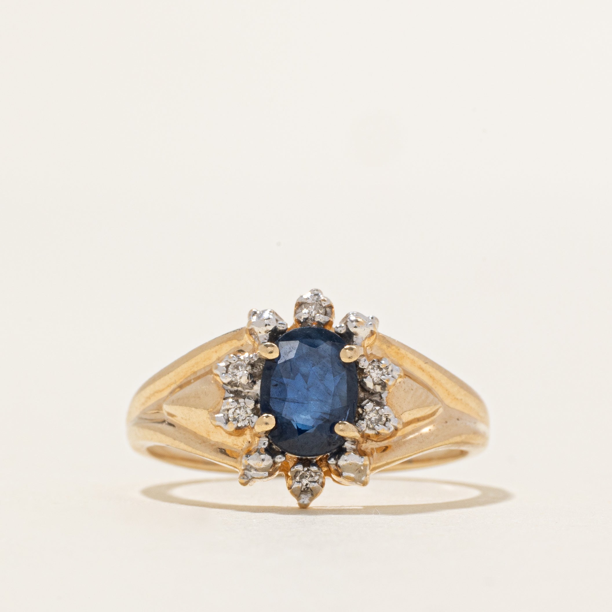 Sapphire & Diamond Petal Grooved Ring | 0.64ct, 0.05ctw | SZ 6.75