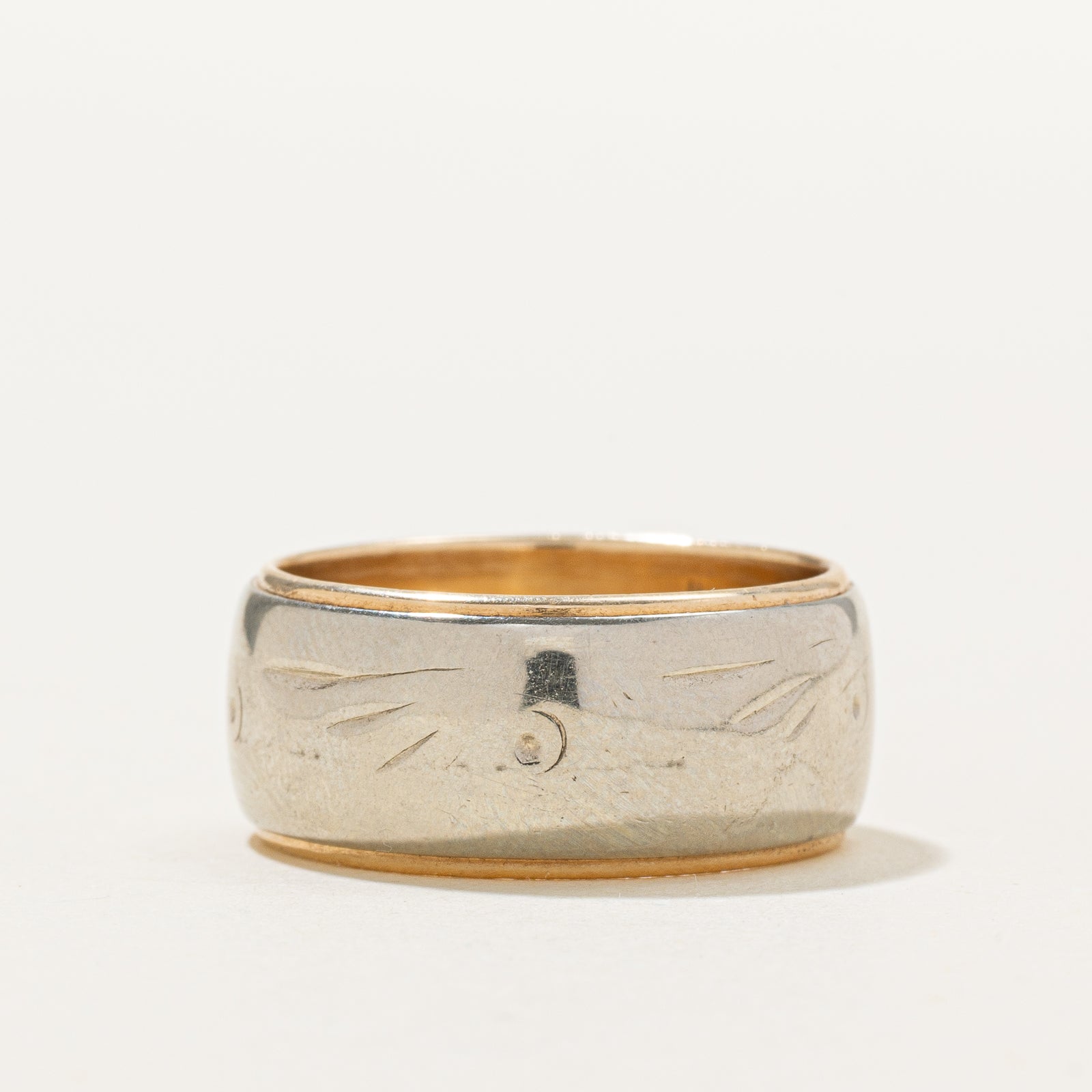 10K Two Tone Gold Engraved Cigar Band | 9mm | SZ 7.5