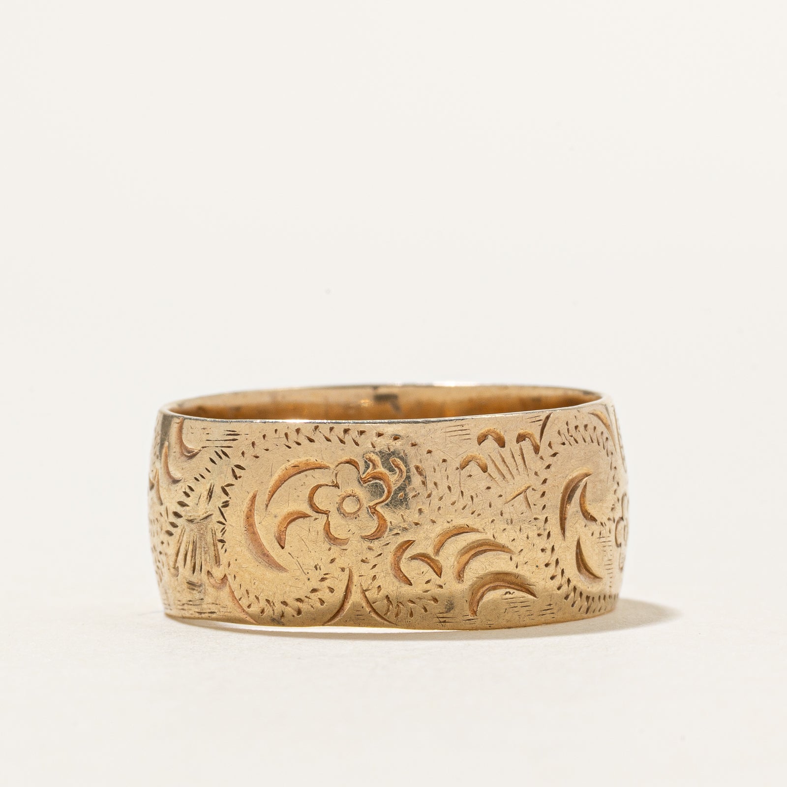 Bague de cigare gravée en or jaune 10 carats | Taille 10,75