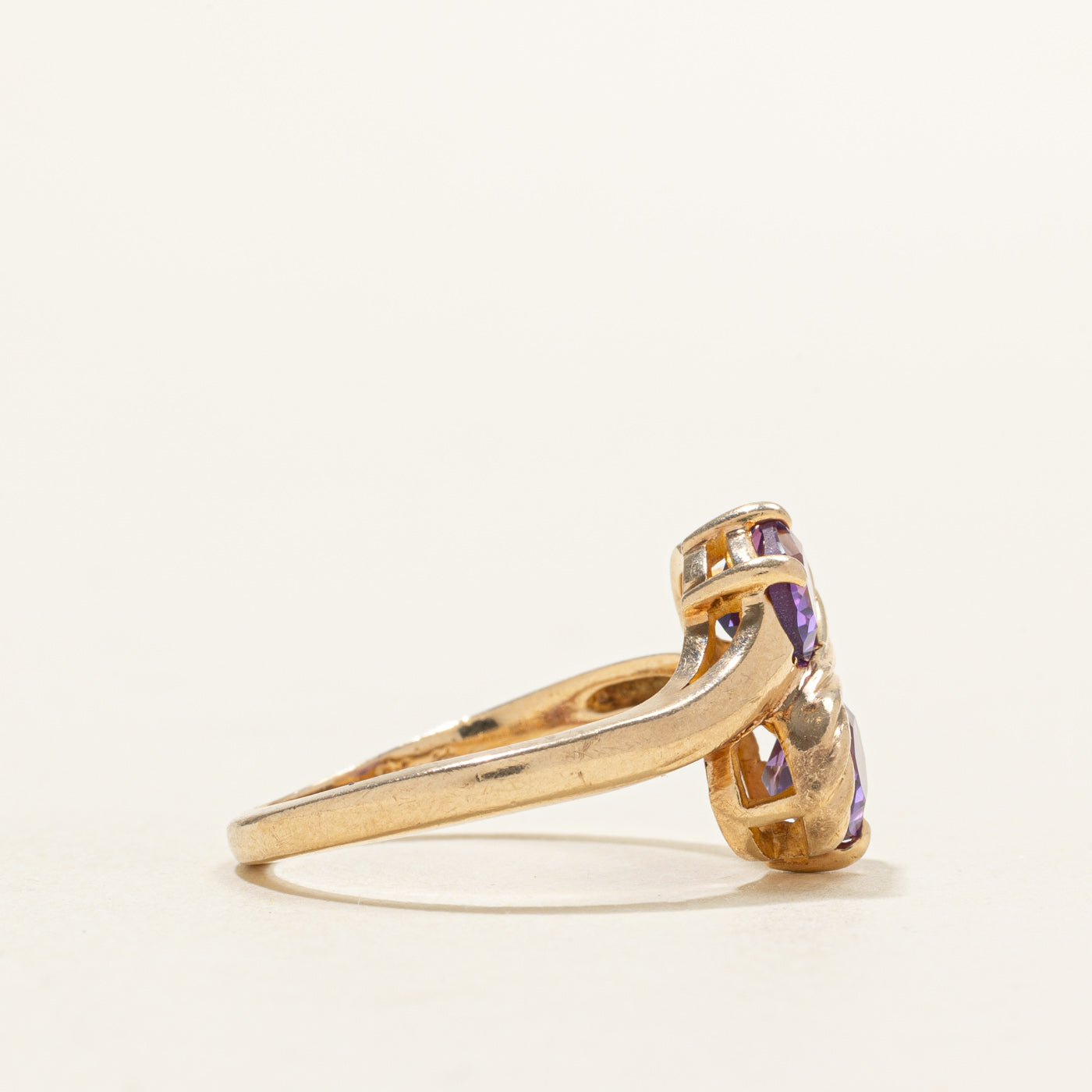 Bague à deux pierres serties de saphirs synthétiques violets | 2,00 ct | Taille 7,25