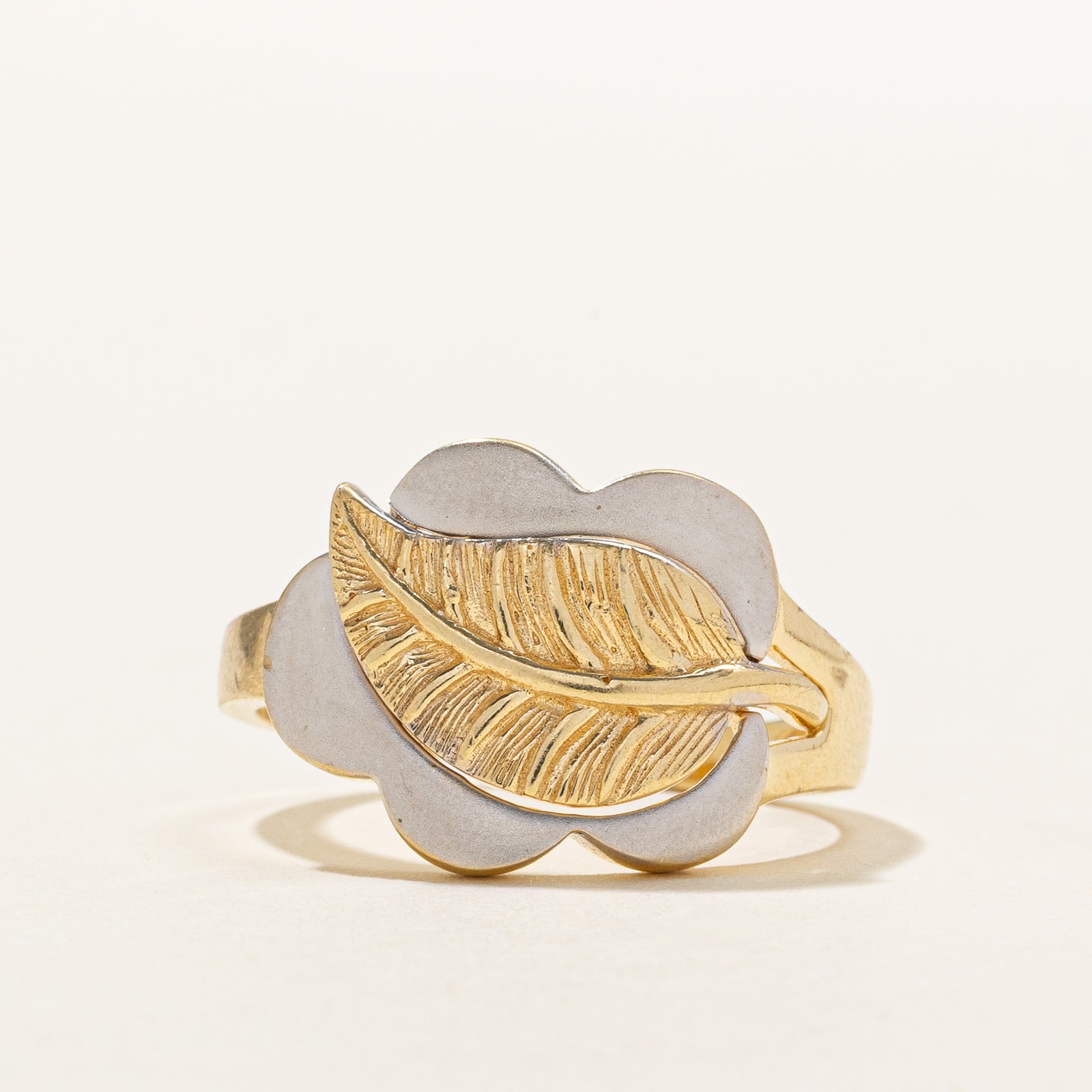 18k Two Tone Gold Engraved Leaf Ring | SZ 9.25