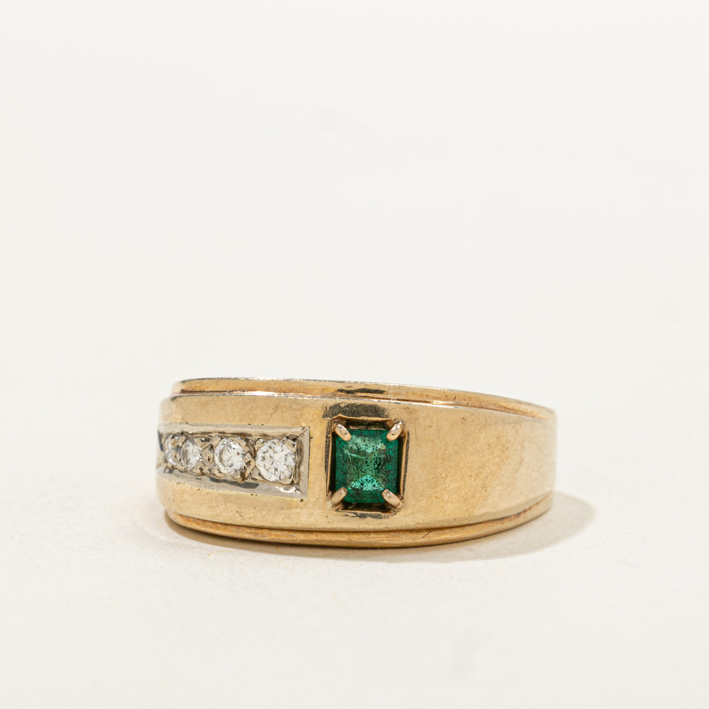 Emerald & Diamond Accented Tapered Band | 0.25ct, 0.11ctw | SZ 10.5 |